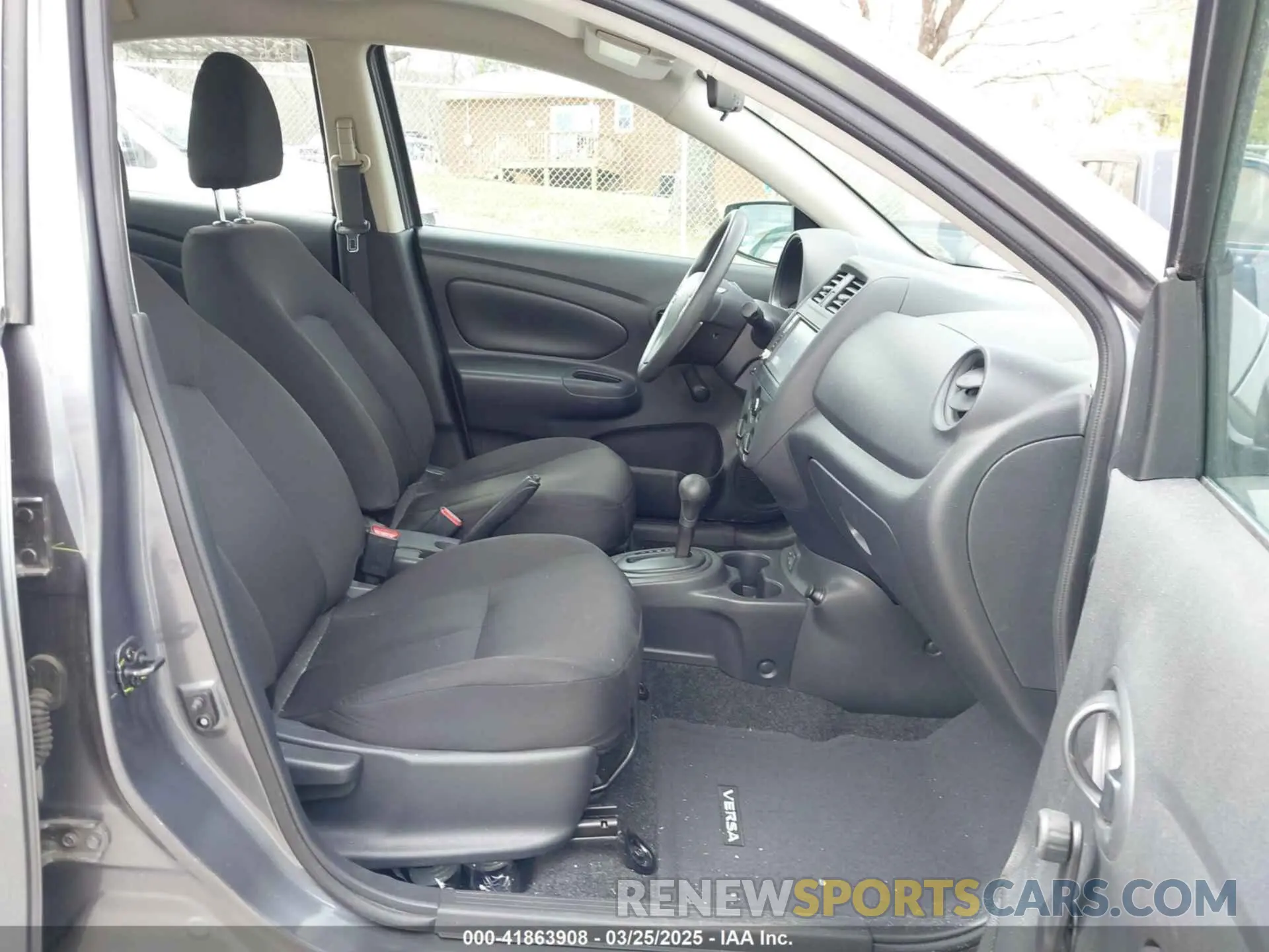 5 Photograph of a damaged car 3N1CN7AP6KL807361 NISSAN VERSA 2019