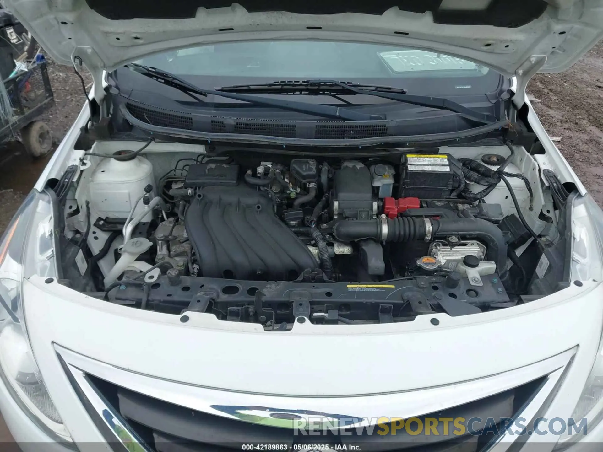 10 Photograph of a damaged car 3N1CN7AP6KL816836 NISSAN VERSA 2019