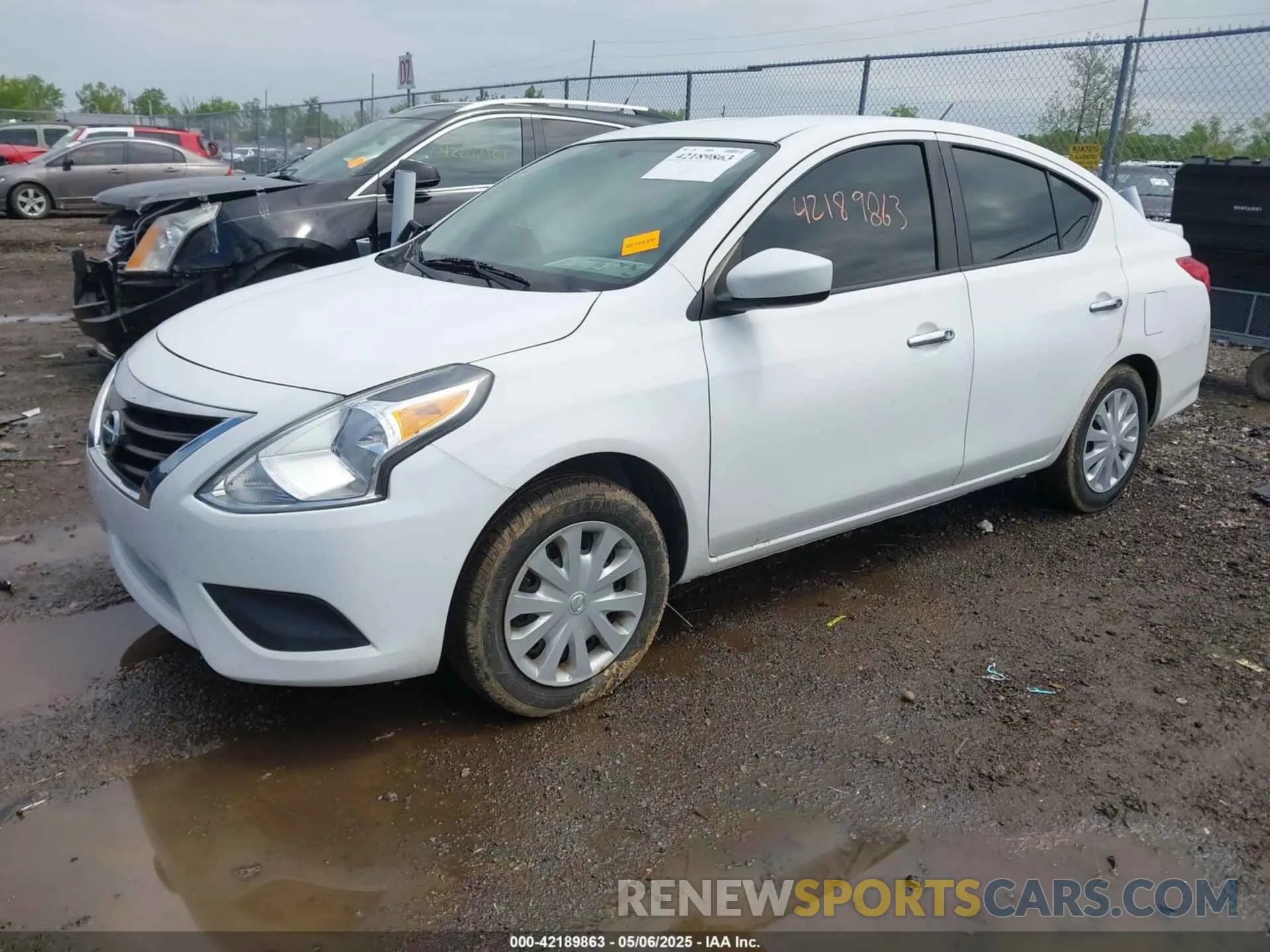 2 Photograph of a damaged car 3N1CN7AP6KL816836 NISSAN VERSA 2019