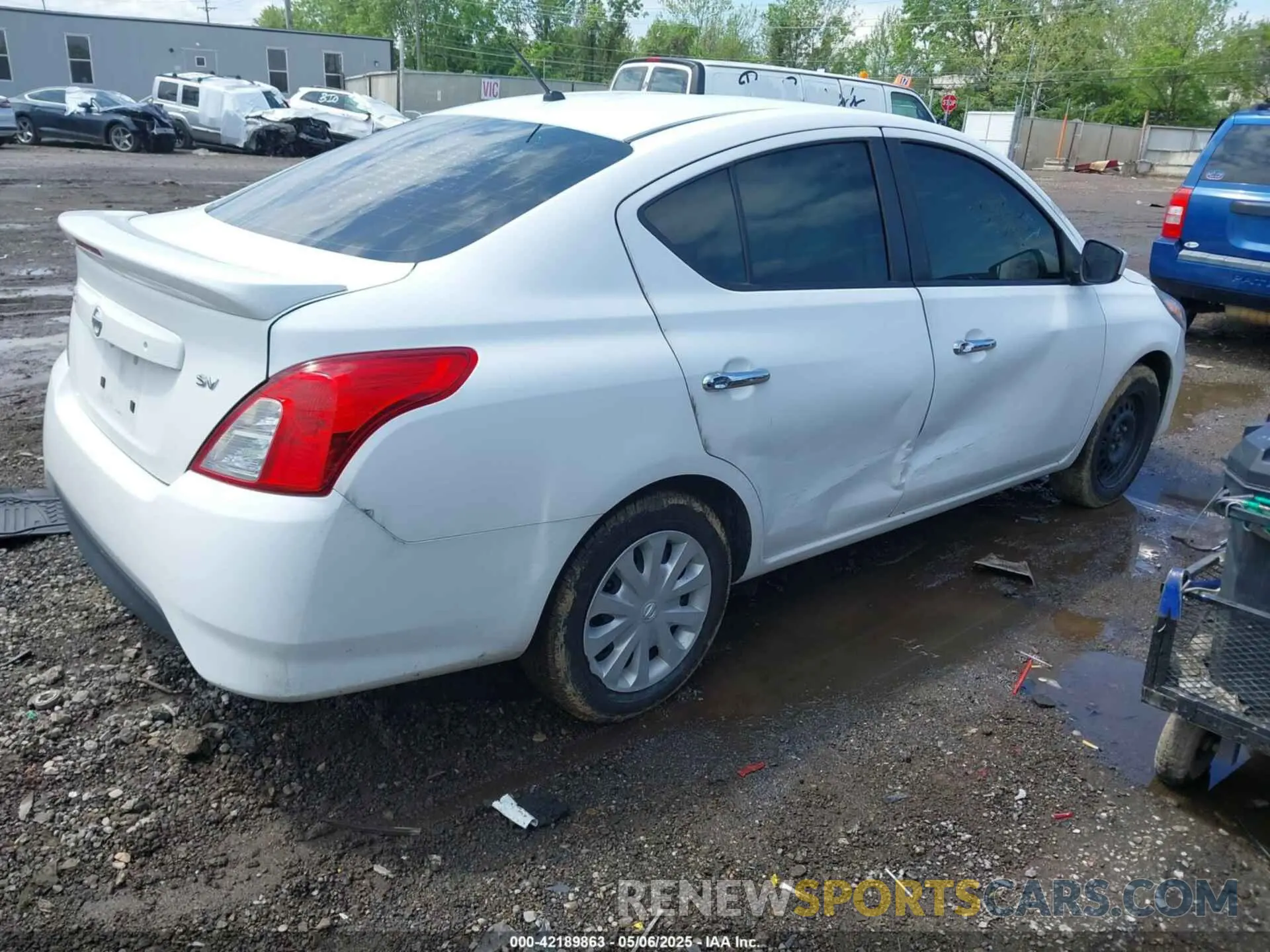 4 Photograph of a damaged car 3N1CN7AP6KL816836 NISSAN VERSA 2019