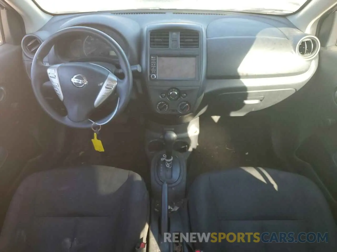 8 Photograph of a damaged car 3N1CN7AP6KL824872 NISSAN VERSA 2019