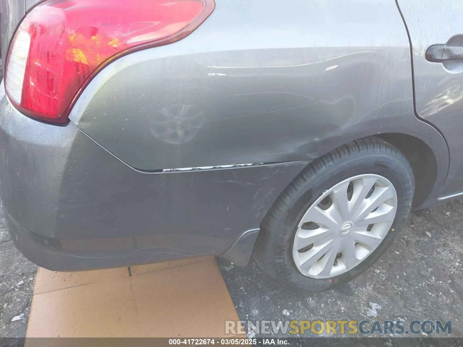 6 Photograph of a damaged car 3N1CN7AP6KL828159 NISSAN VERSA 2019