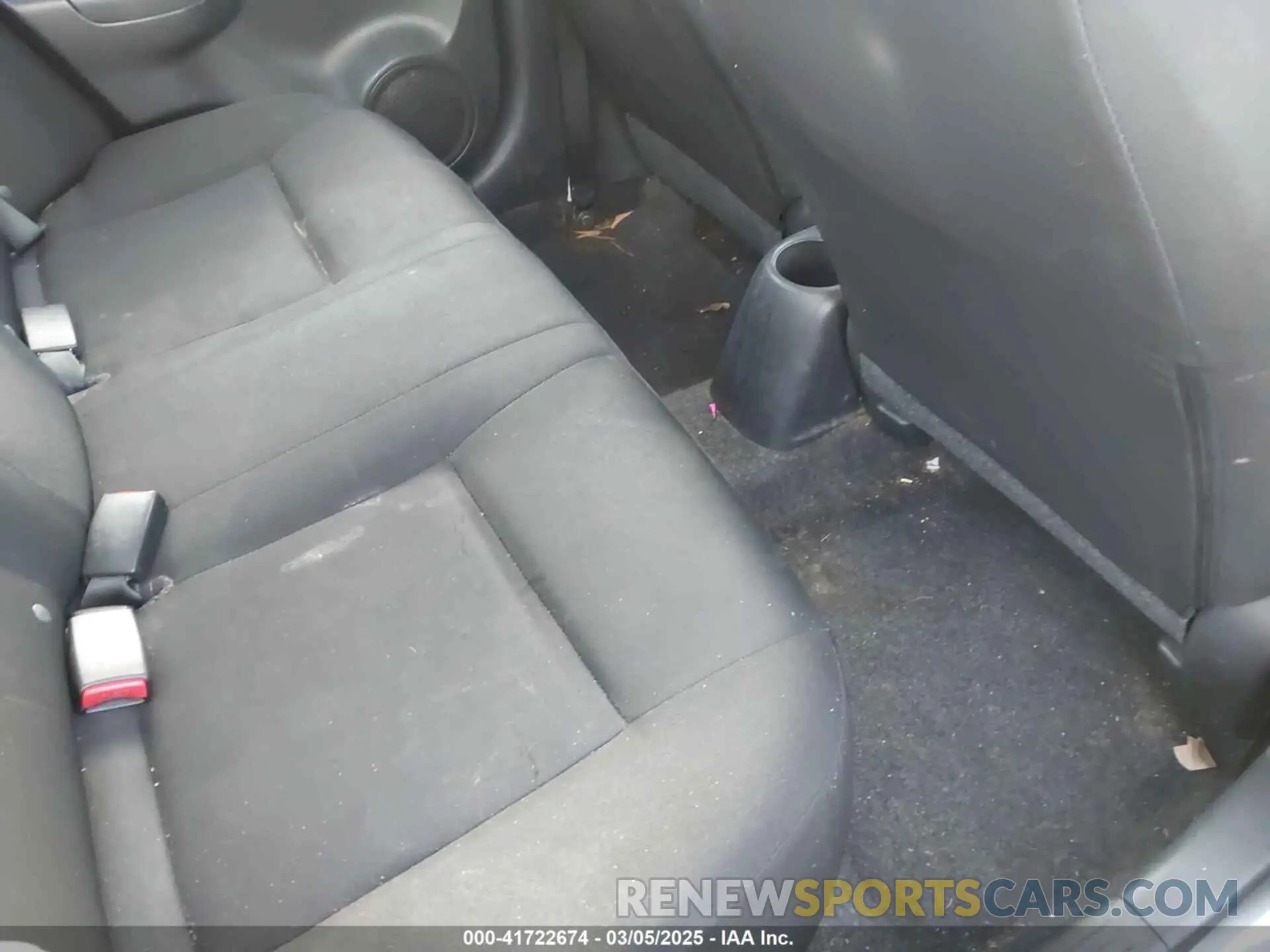 8 Photograph of a damaged car 3N1CN7AP6KL828159 NISSAN VERSA 2019