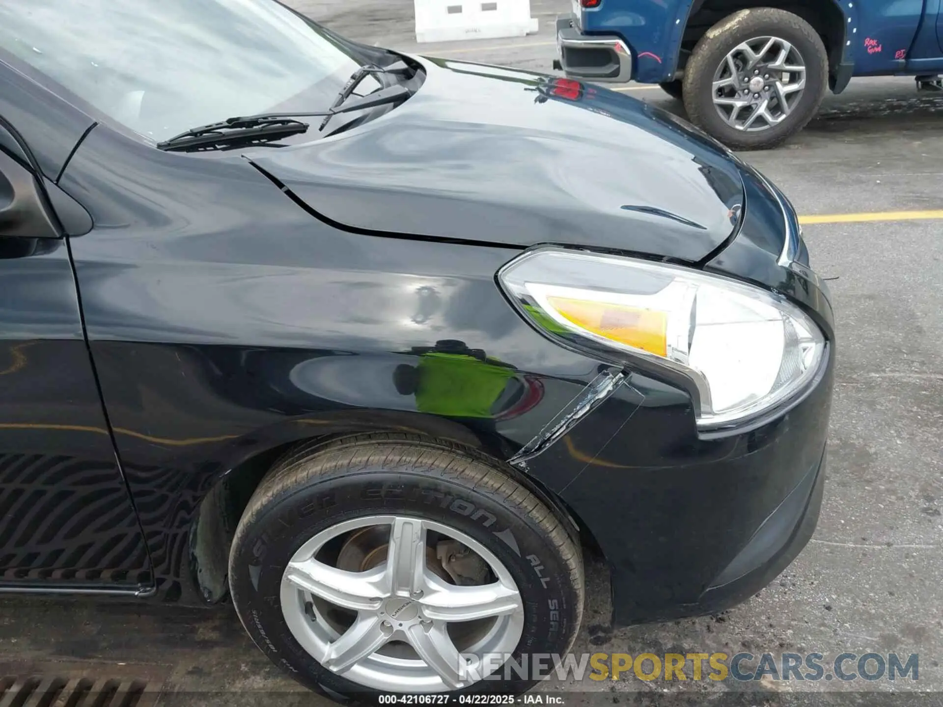 6 Photograph of a damaged car 3N1CN7AP6KL836259 NISSAN VERSA 2019