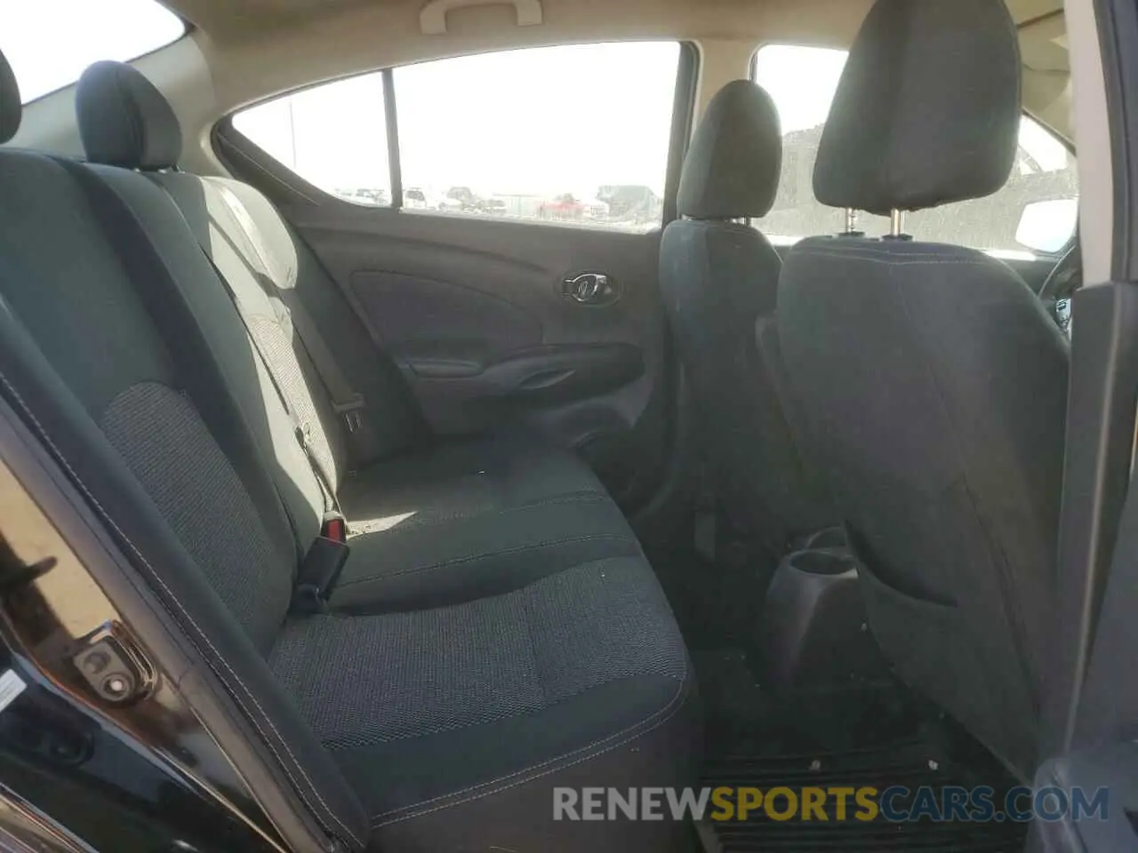 10 Photograph of a damaged car 3N1CN7AP6KL849271 NISSAN VERSA 2019