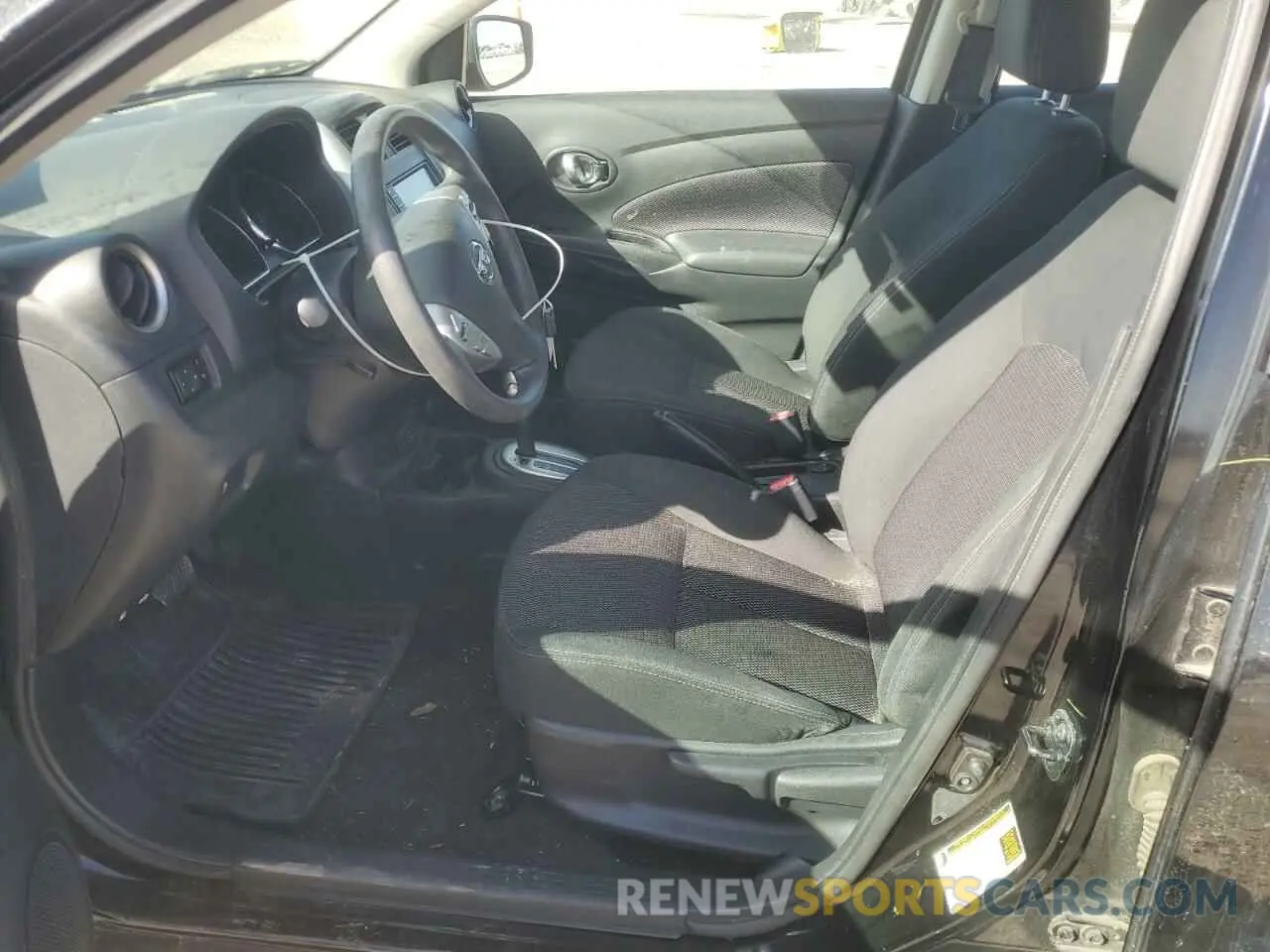 7 Photograph of a damaged car 3N1CN7AP6KL849271 NISSAN VERSA 2019