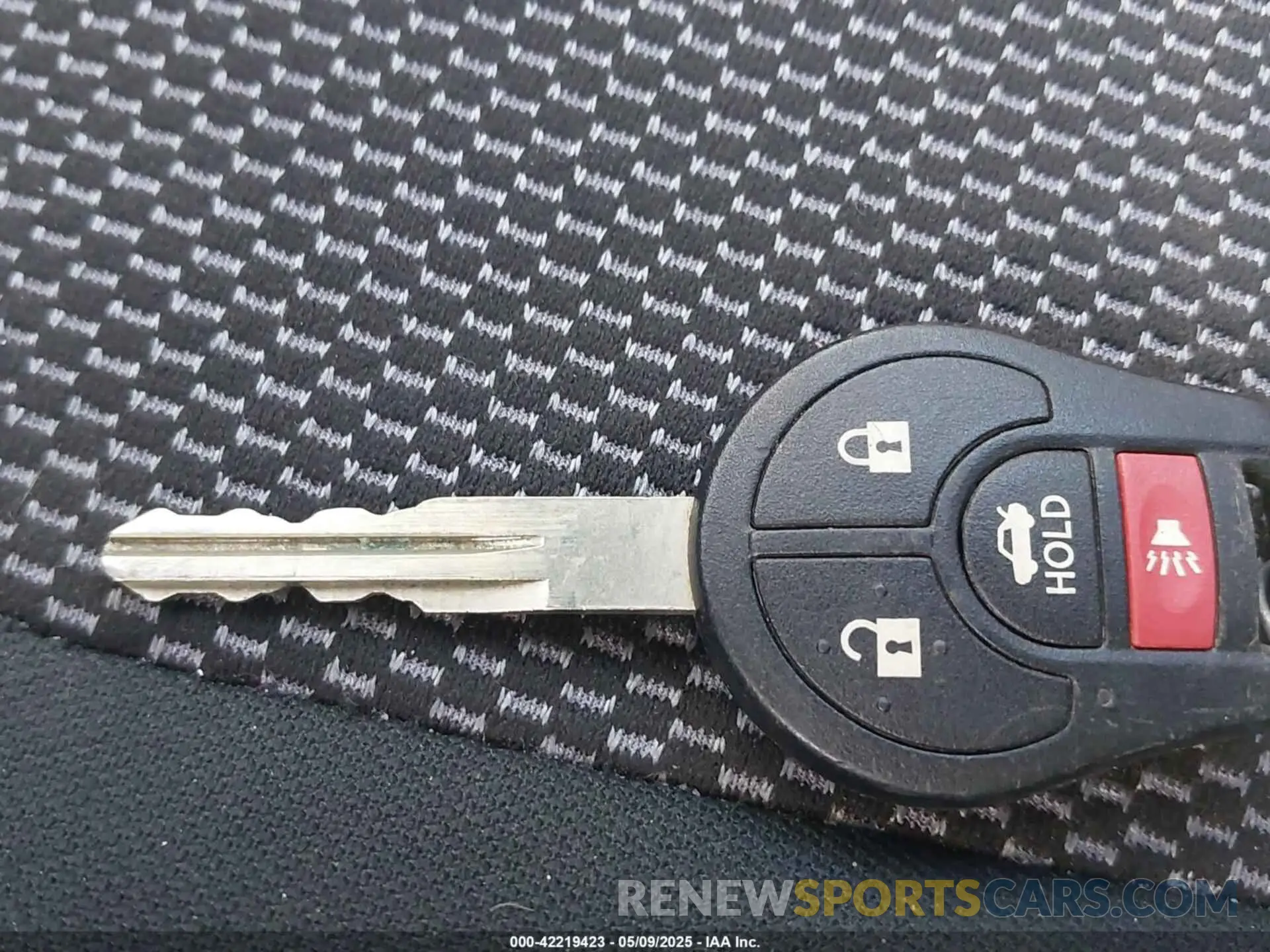 11 Photograph of a damaged car 3N1CN7AP6KL851389 NISSAN VERSA 2019