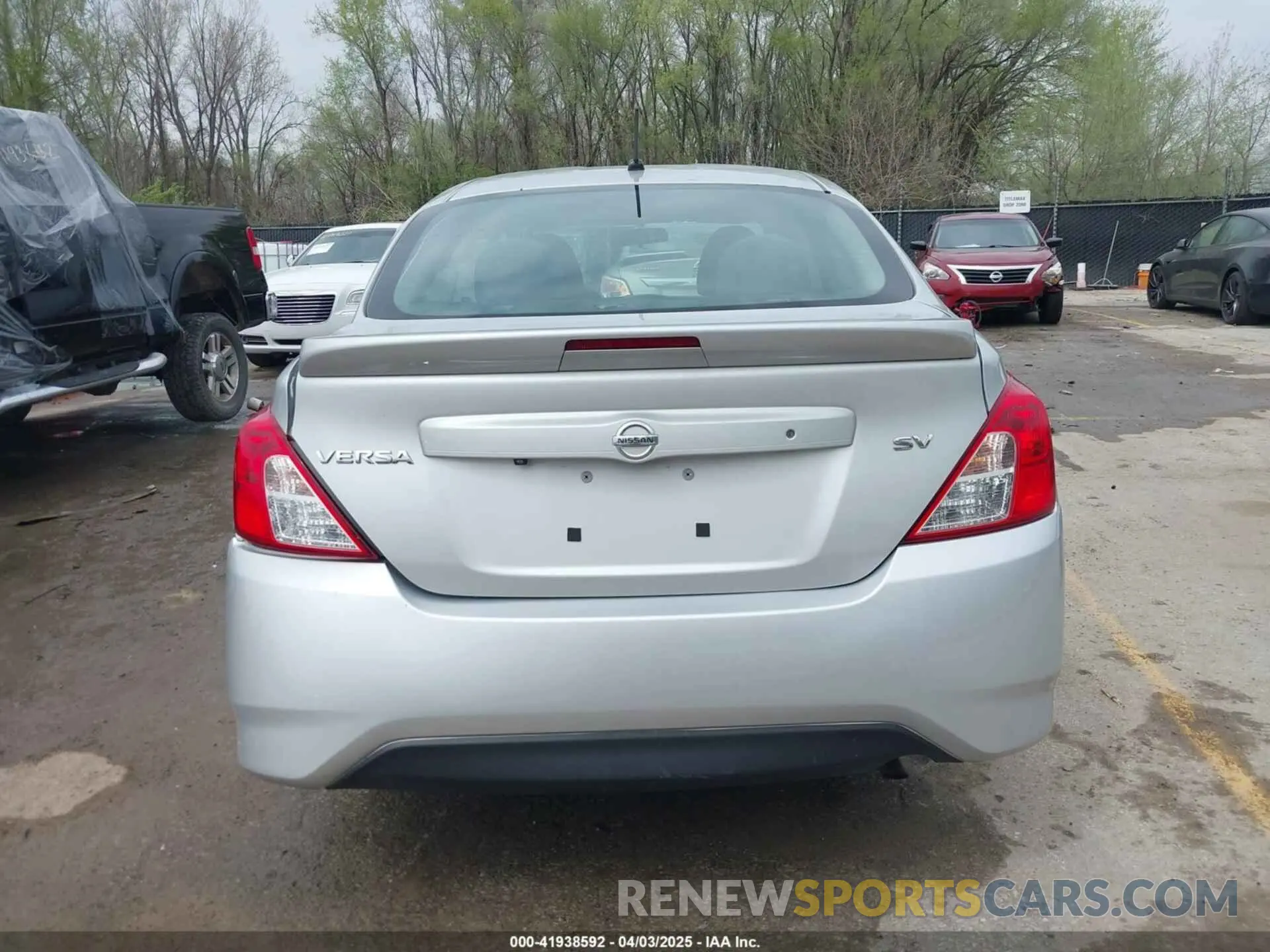 16 Photograph of a damaged car 3N1CN7AP6KL862635 NISSAN VERSA 2019