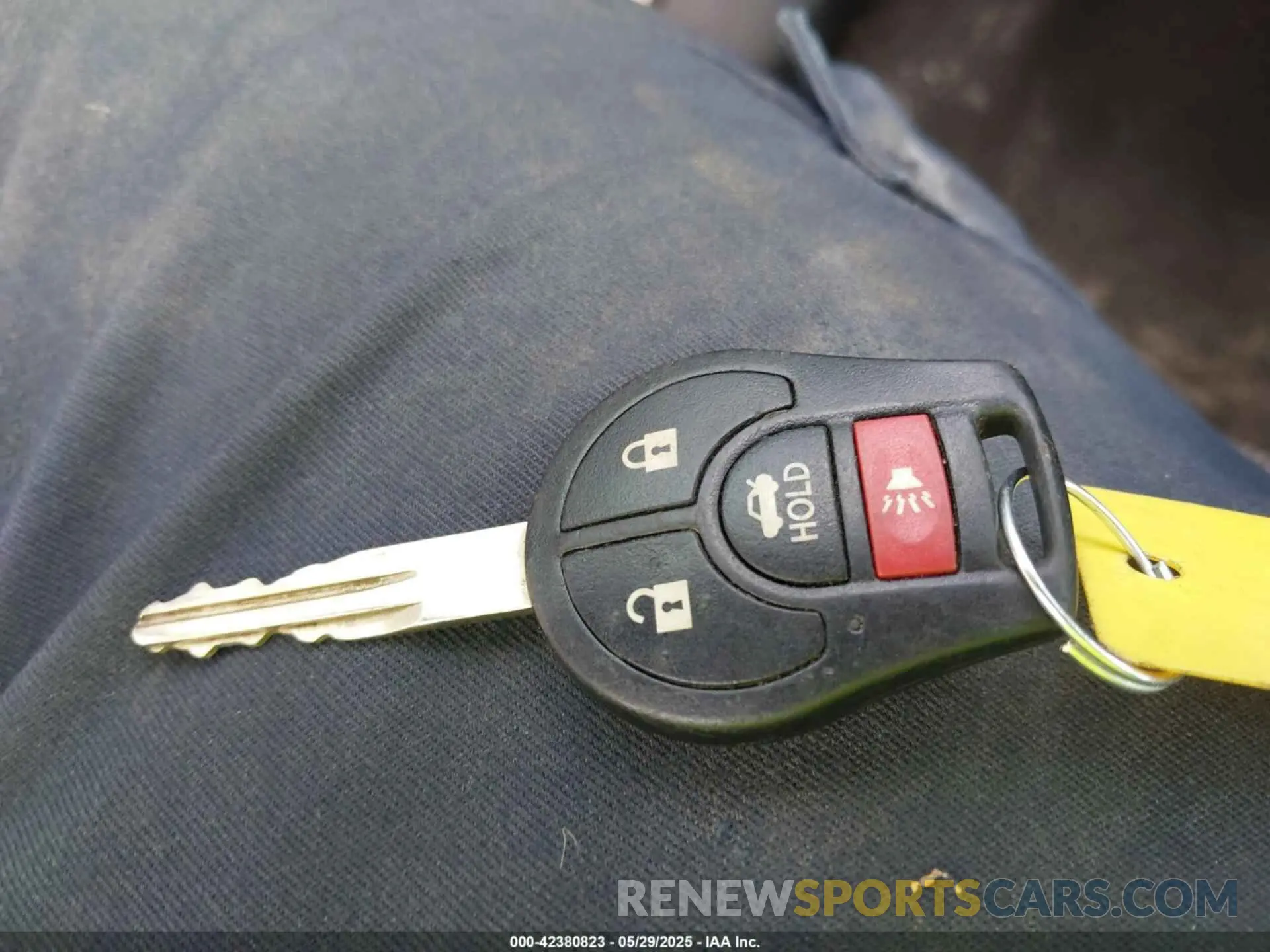11 Photograph of a damaged car 3N1CN7AP6KL865163 NISSAN VERSA 2019