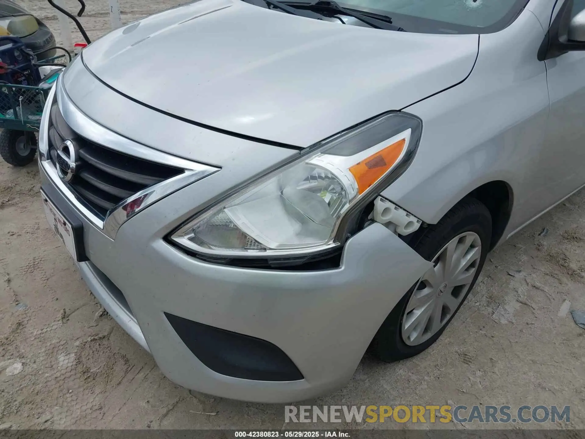 12 Photograph of a damaged car 3N1CN7AP6KL865163 NISSAN VERSA 2019