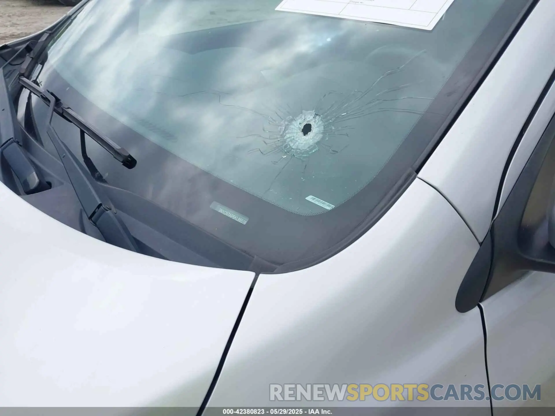 13 Photograph of a damaged car 3N1CN7AP6KL865163 NISSAN VERSA 2019