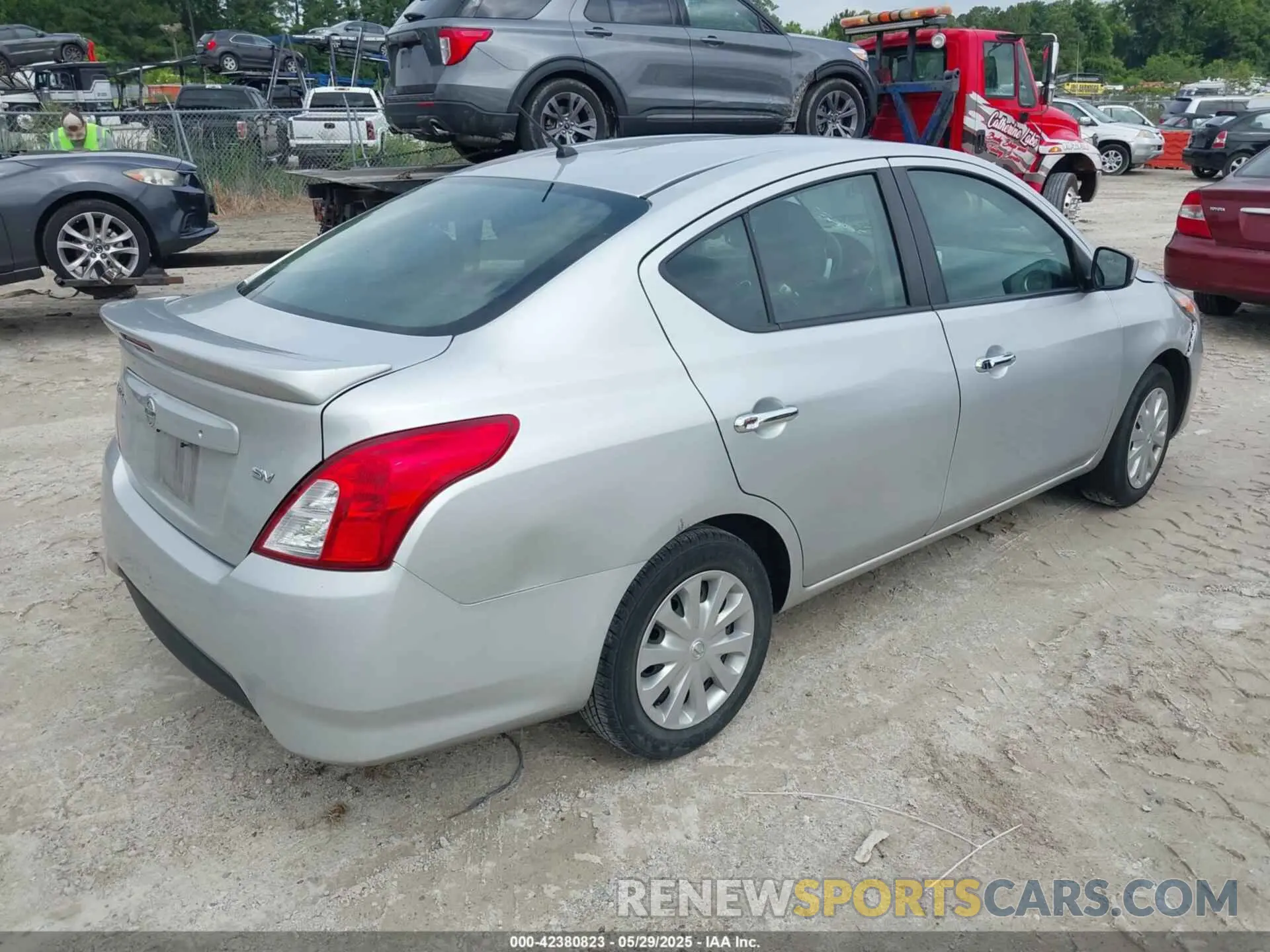 4 Photograph of a damaged car 3N1CN7AP6KL865163 NISSAN VERSA 2019