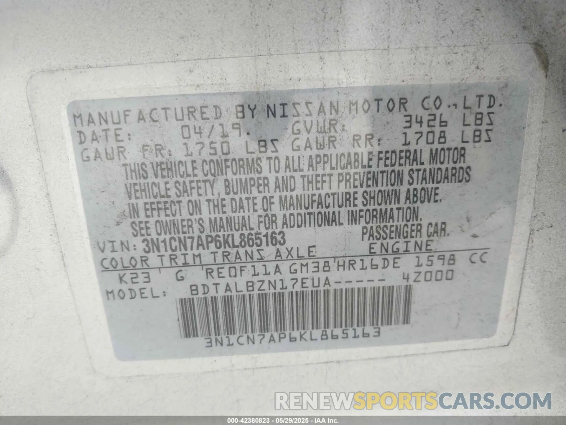 9 Photograph of a damaged car 3N1CN7AP6KL865163 NISSAN VERSA 2019