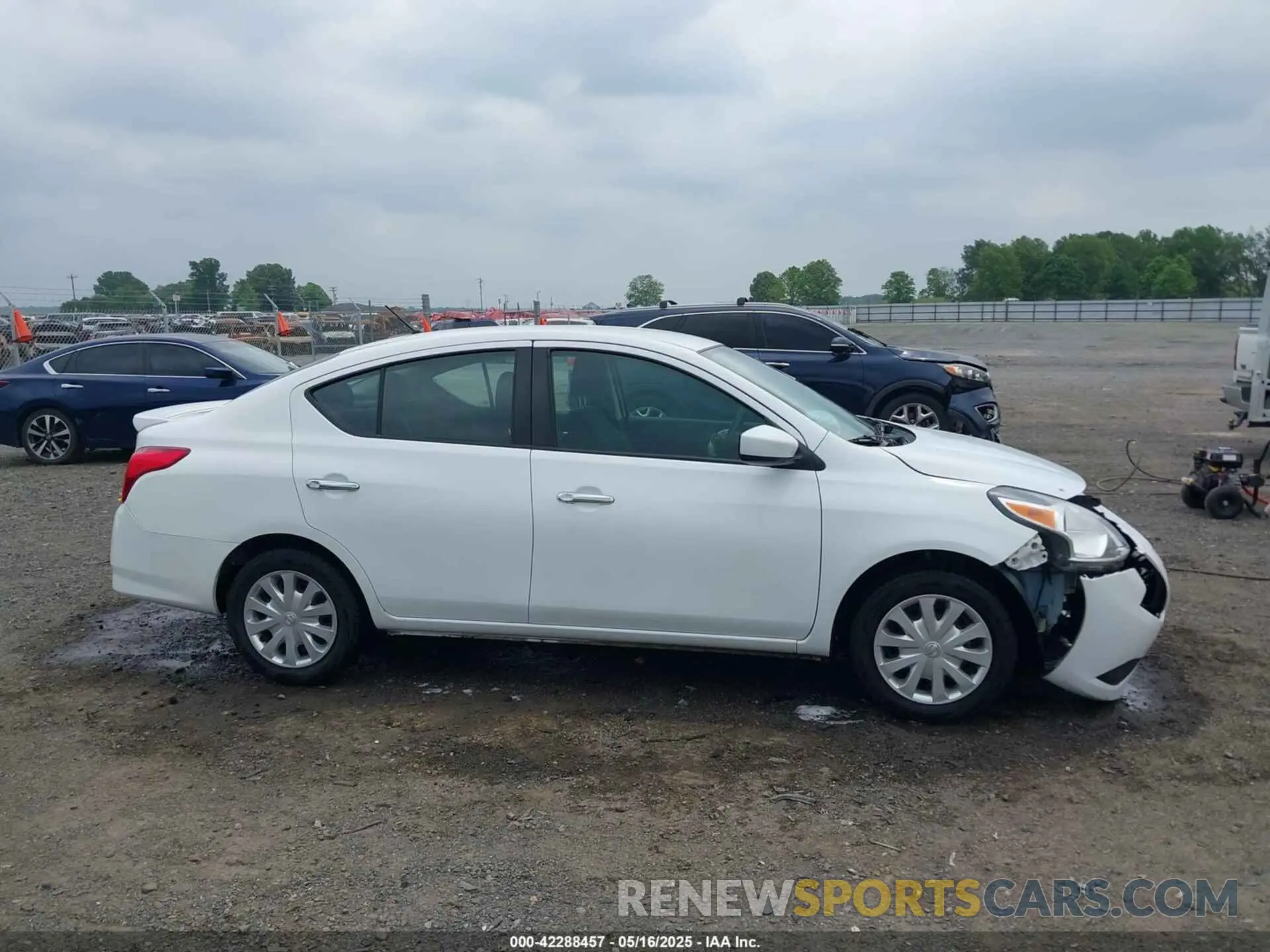 13 Photograph of a damaged car 3N1CN7AP6KL870492 NISSAN VERSA 2019