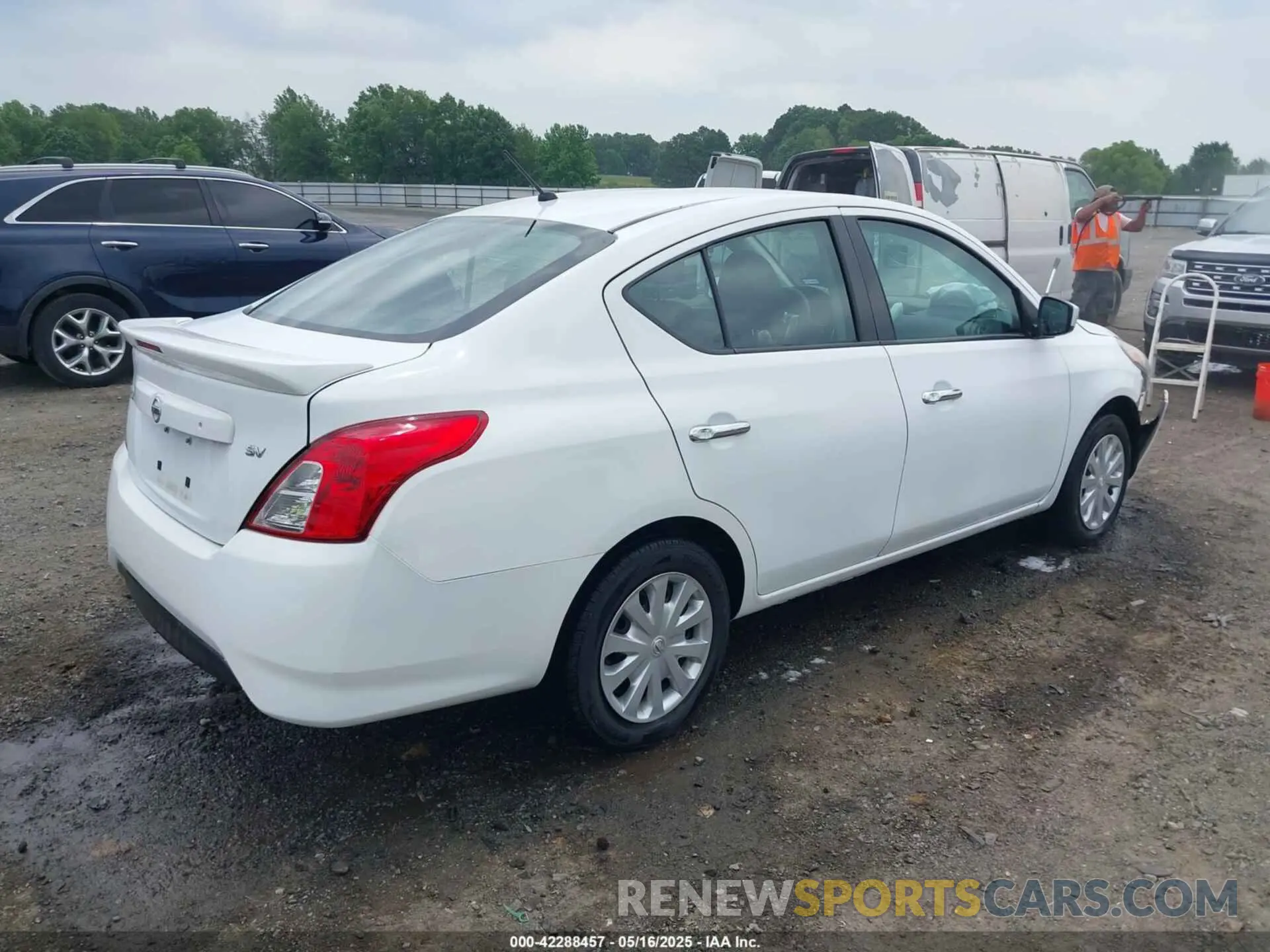 4 Photograph of a damaged car 3N1CN7AP6KL870492 NISSAN VERSA 2019