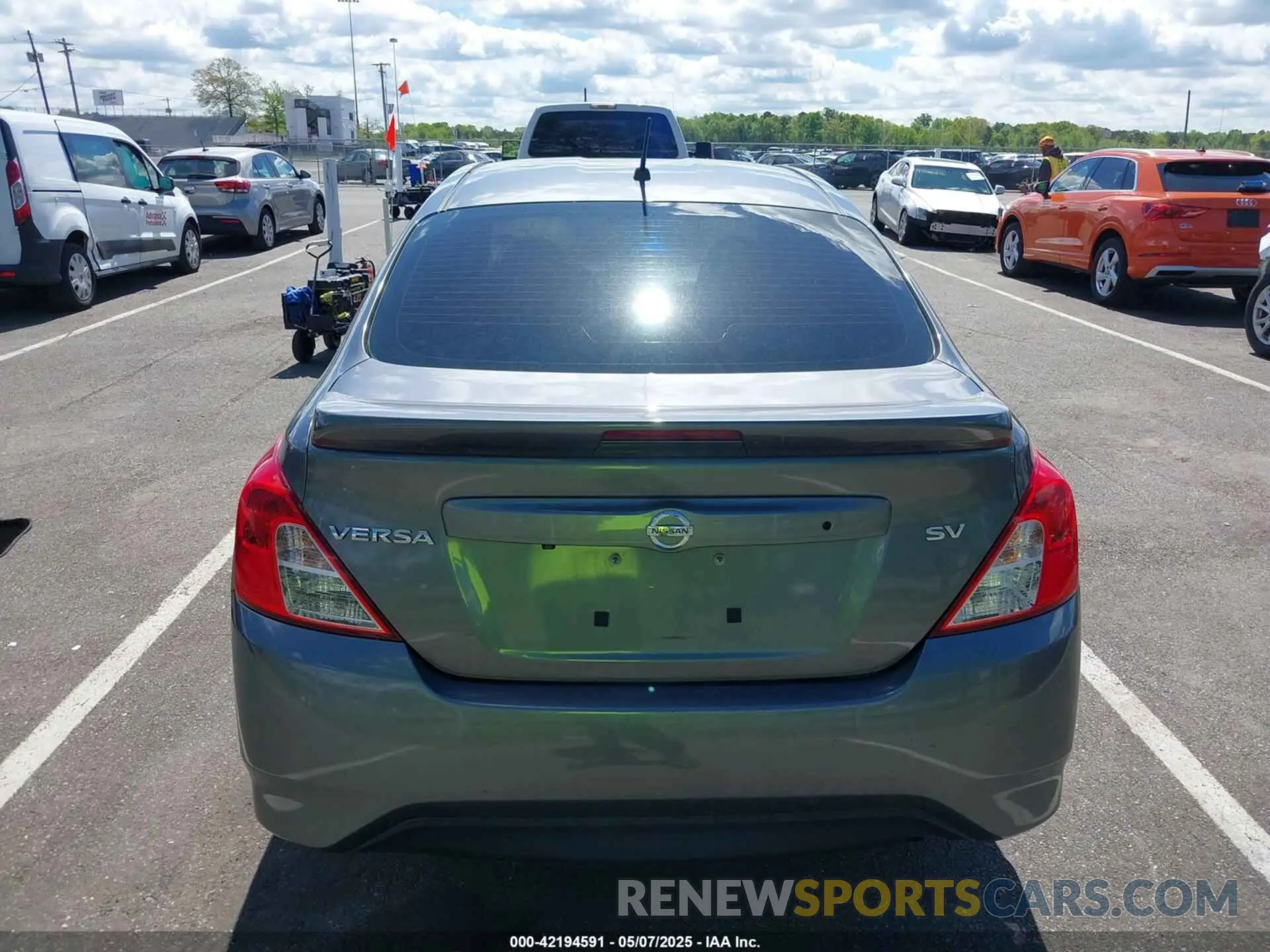 16 Photograph of a damaged car 3N1CN7AP6KL872565 NISSAN VERSA 2019