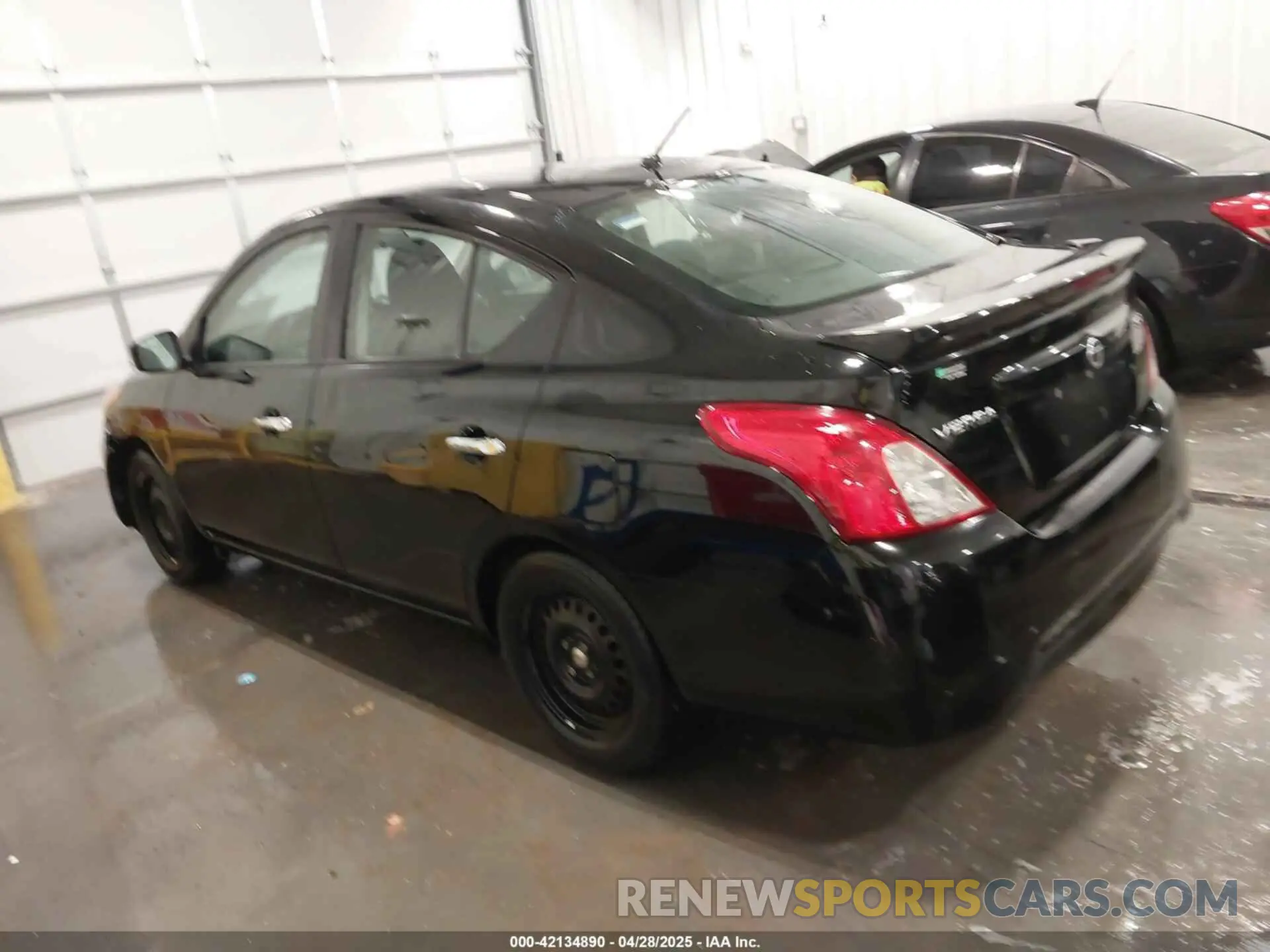 3 Photograph of a damaged car 3N1CN7AP6KL879791 NISSAN VERSA 2019