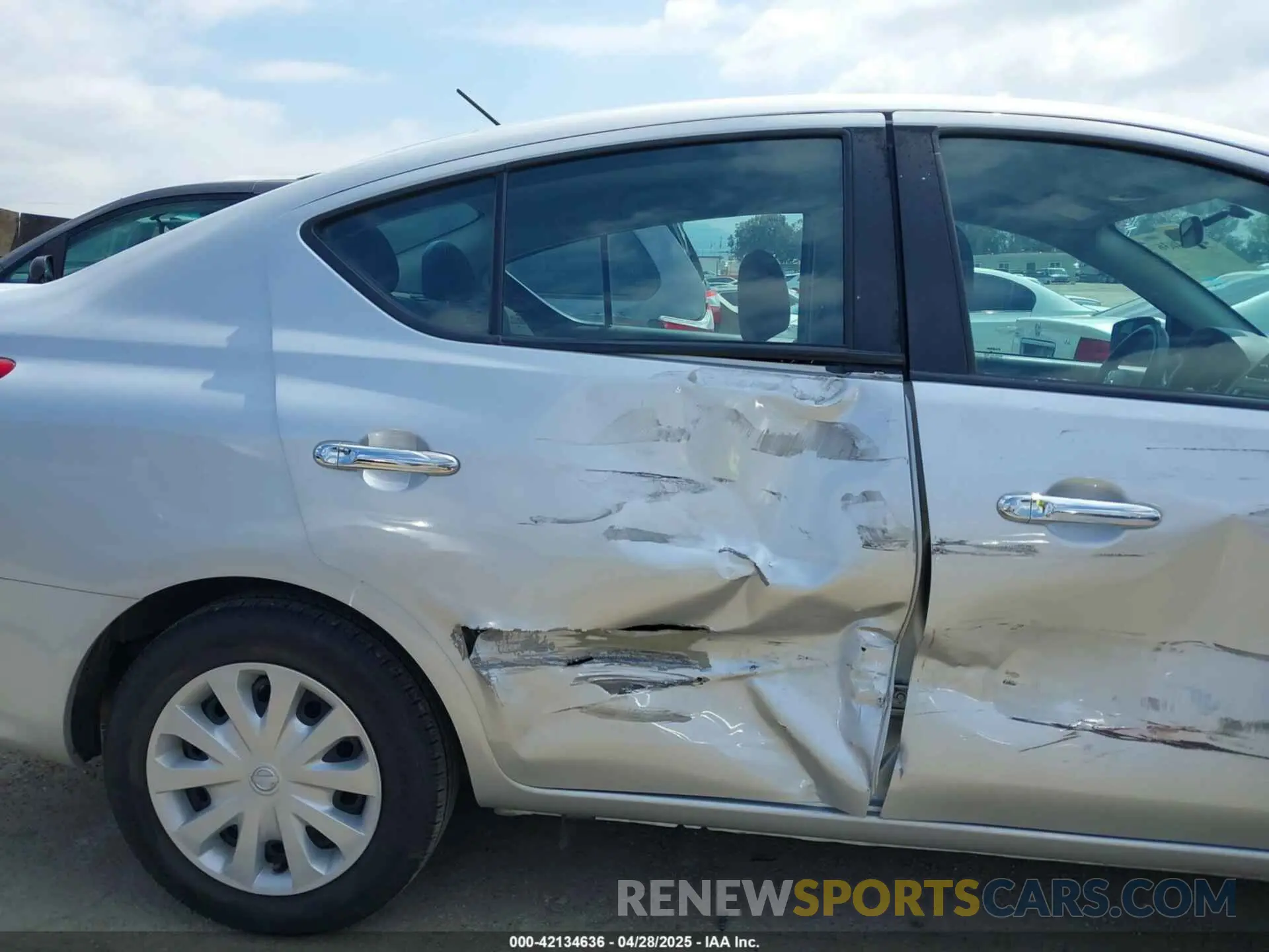 12 Photograph of a damaged car 3N1CN7AP7KL804002 NISSAN VERSA 2019