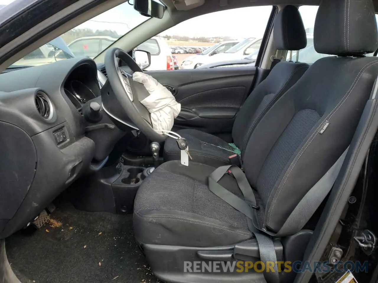 7 Photograph of a damaged car 3N1CN7AP7KL811516 NISSAN VERSA 2019