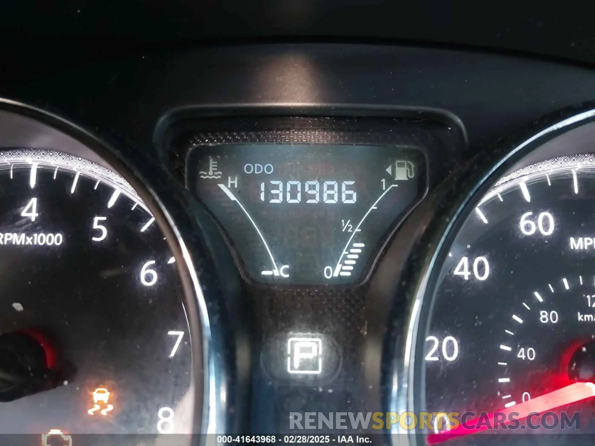 15 Photograph of a damaged car 3N1CN7AP7KL820572 NISSAN VERSA 2019