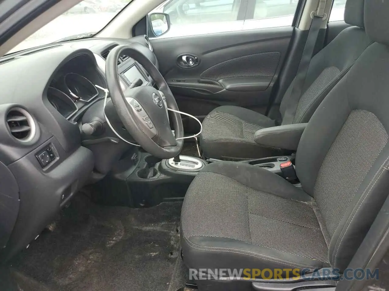 7 Photograph of a damaged car 3N1CN7AP7KL824914 NISSAN VERSA 2019