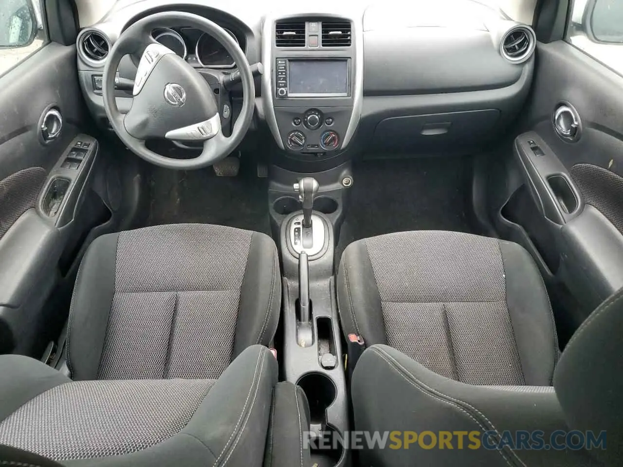 8 Photograph of a damaged car 3N1CN7AP7KL826291 NISSAN VERSA 2019