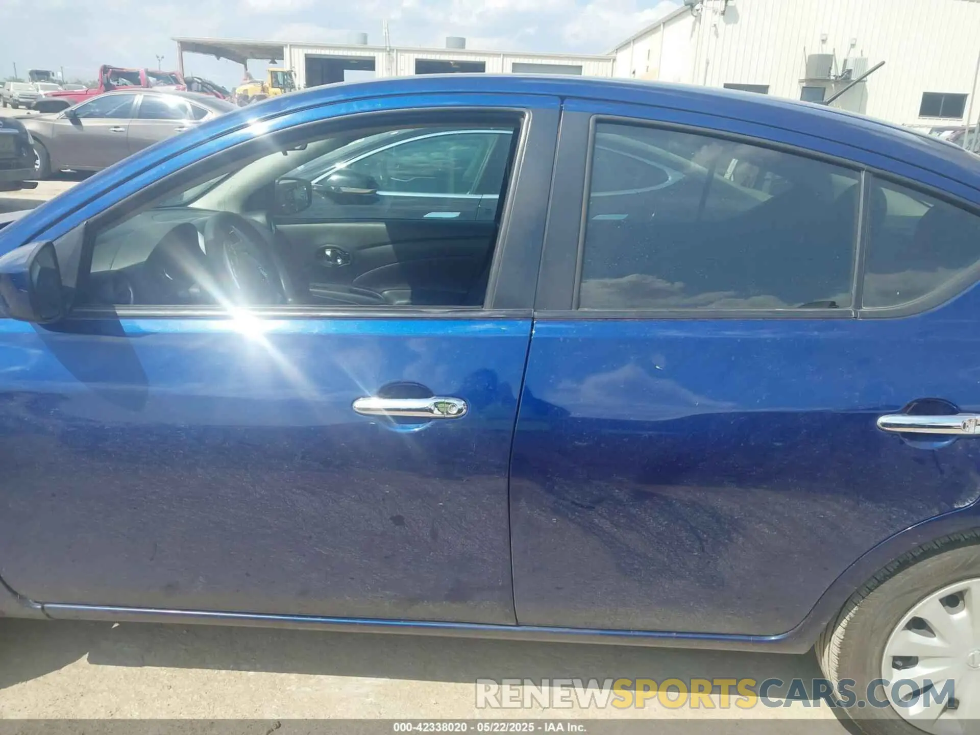 14 Photograph of a damaged car 3N1CN7AP7KL834794 NISSAN VERSA 2019