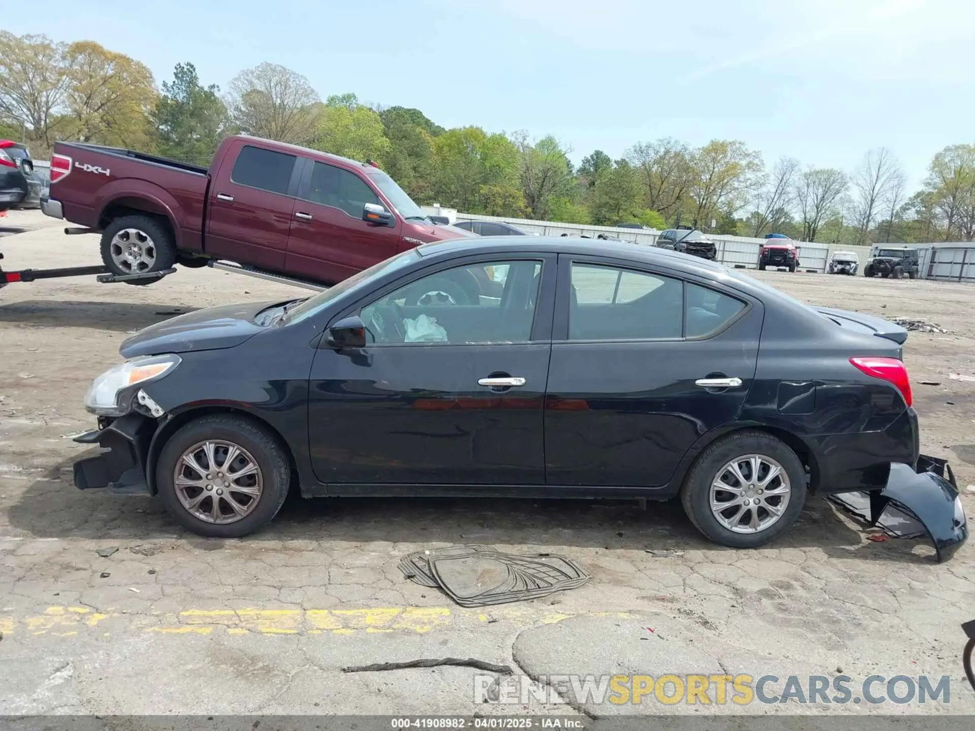 14 Photograph of a damaged car 3N1CN7AP7KL843429 NISSAN VERSA 2019