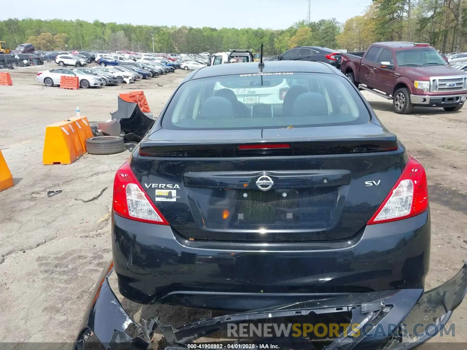 16 Photograph of a damaged car 3N1CN7AP7KL843429 NISSAN VERSA 2019