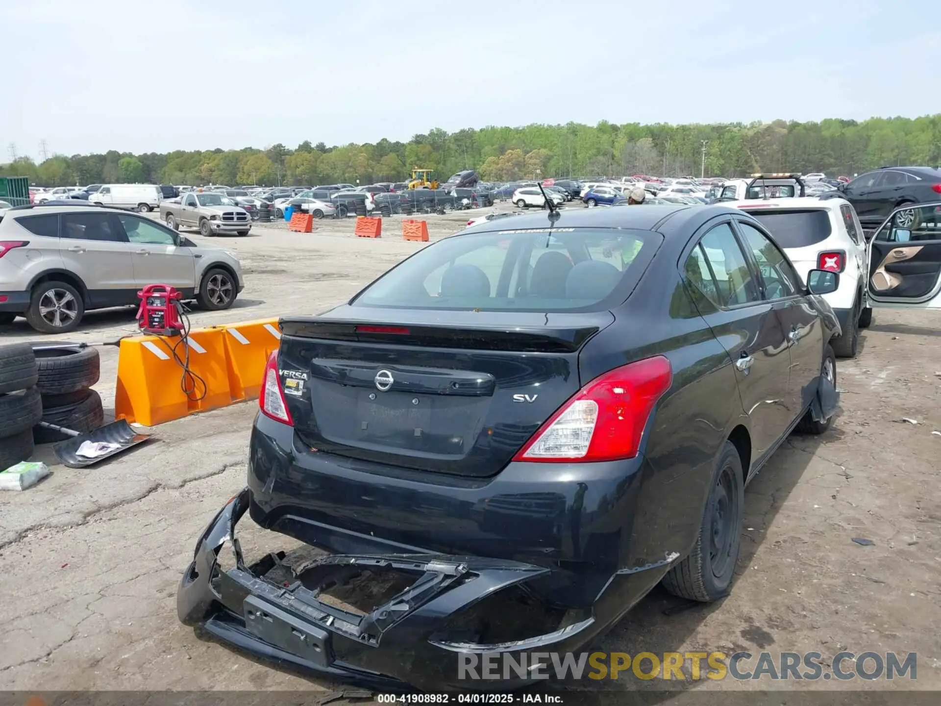 4 Photograph of a damaged car 3N1CN7AP7KL843429 NISSAN VERSA 2019