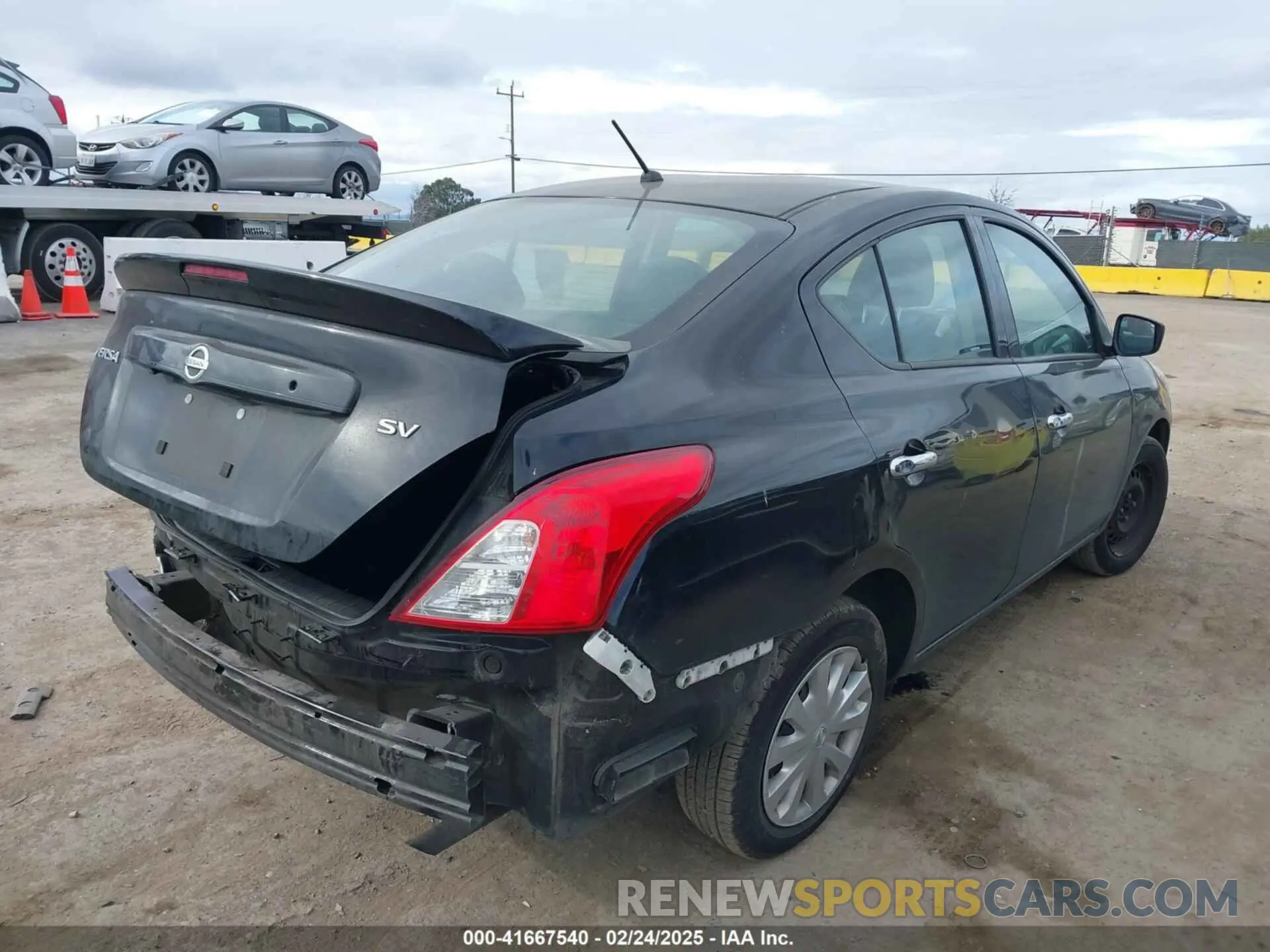 4 Photograph of a damaged car 3N1CN7AP7KL863051 NISSAN VERSA 2019