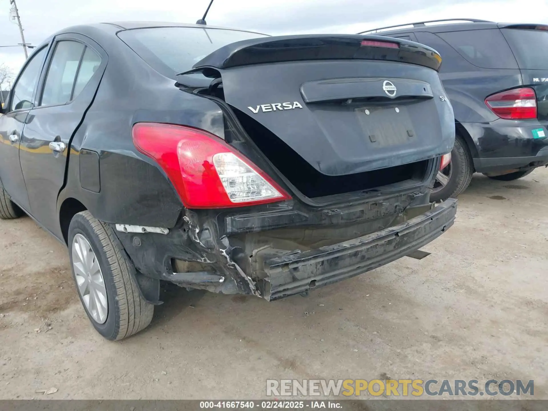 6 Photograph of a damaged car 3N1CN7AP7KL863051 NISSAN VERSA 2019