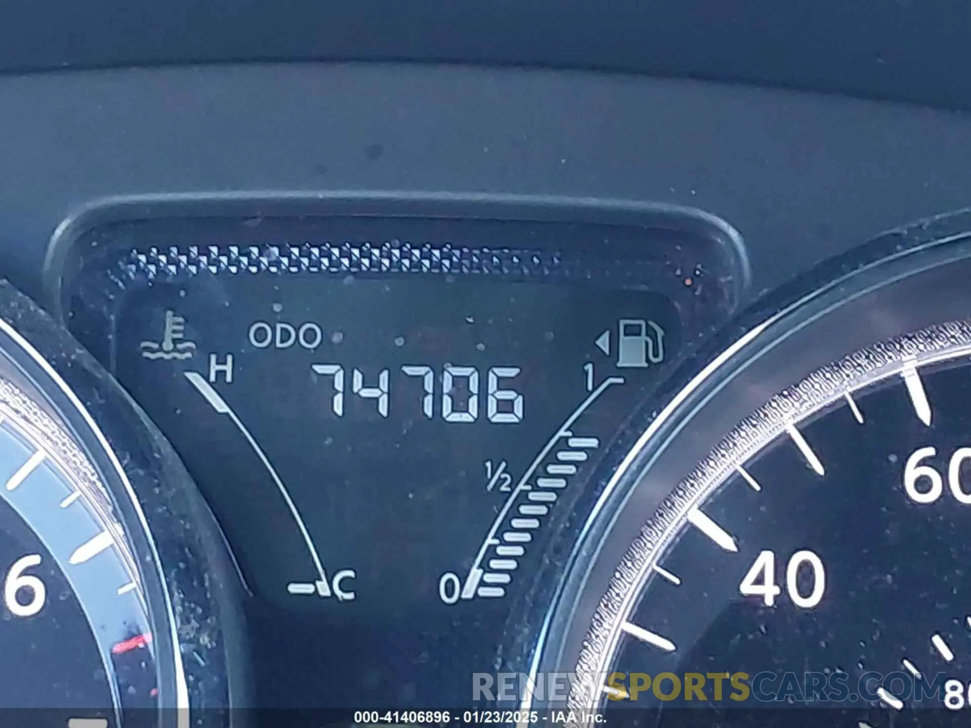15 Photograph of a damaged car 3N1CN7AP7KL875152 NISSAN VERSA 2019