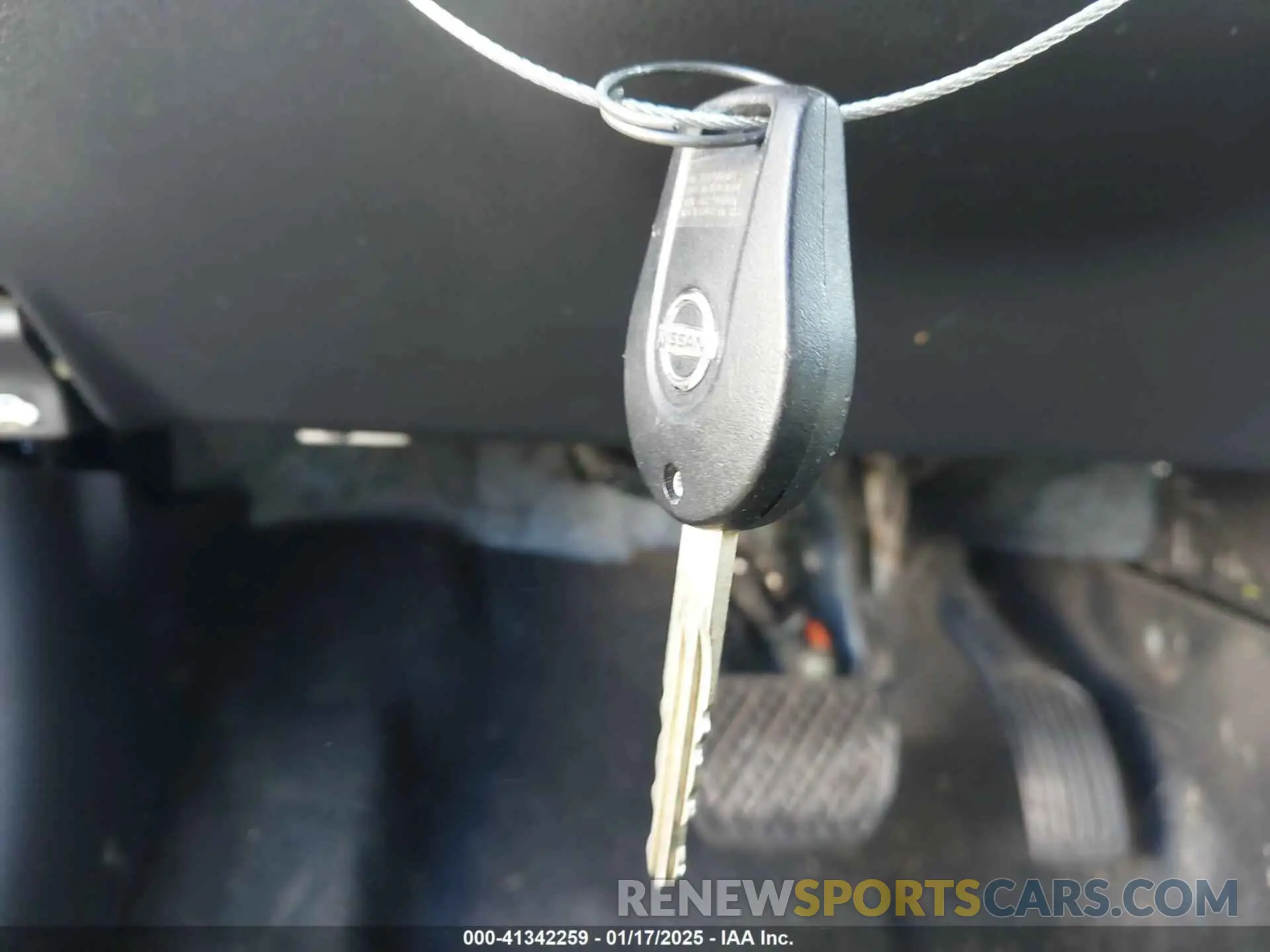 11 Photograph of a damaged car 3N1CN7AP7KL875751 NISSAN VERSA 2019