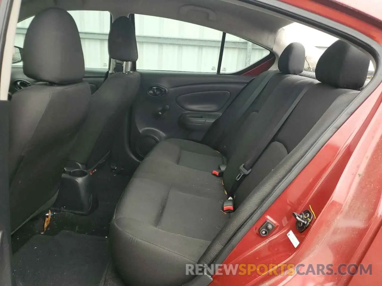 10 Photograph of a damaged car 3N1CN7AP7KL875796 NISSAN VERSA 2019