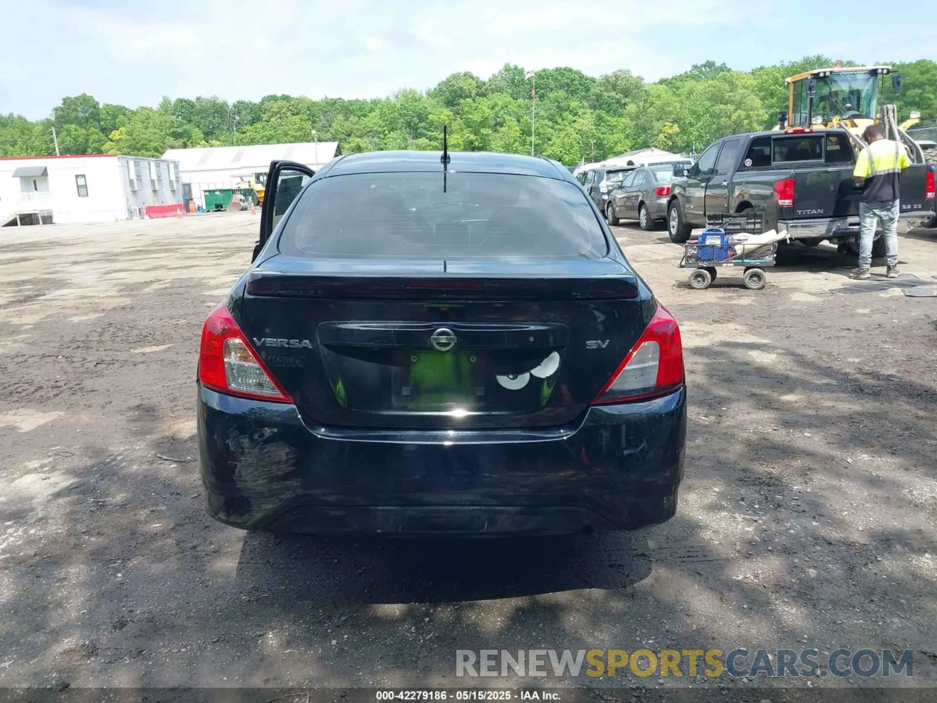 16 Photograph of a damaged car 3N1CN7AP7KL879749 NISSAN VERSA 2019
