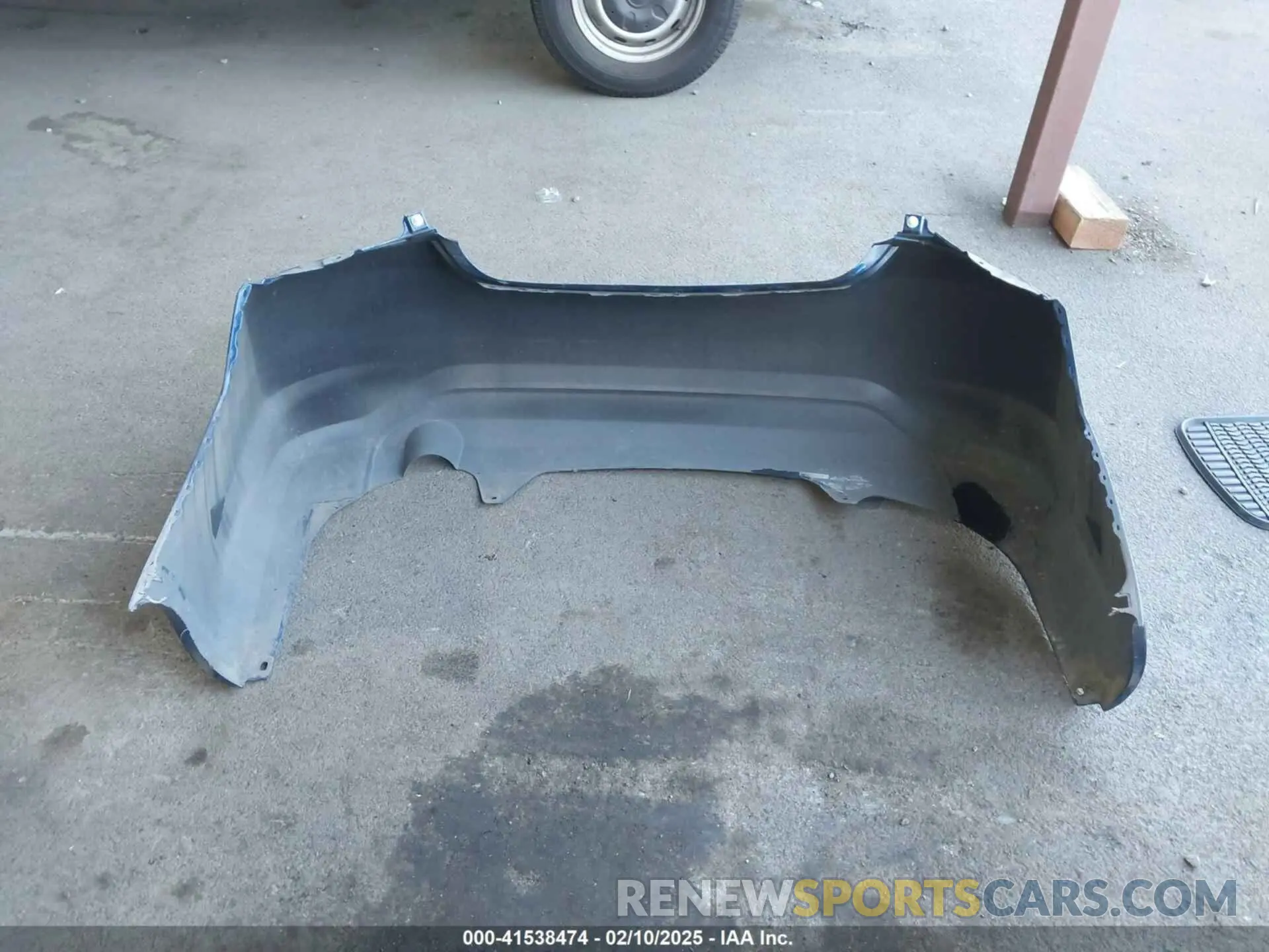 12 Photograph of a damaged car 3N1CN7AP8KL807538 NISSAN VERSA 2019