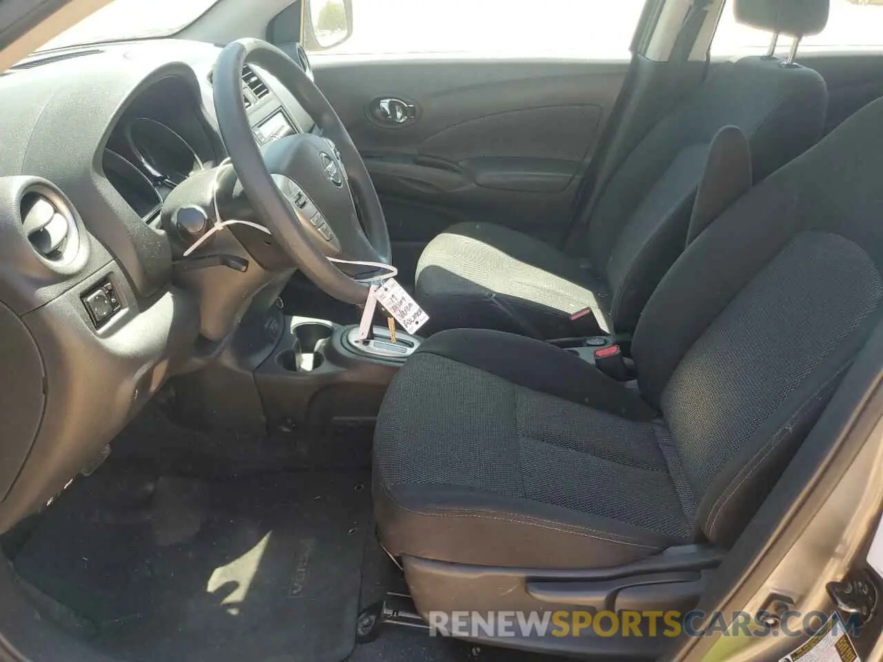 7 Photograph of a damaged car 3N1CN7AP8KL815526 NISSAN VERSA 2019