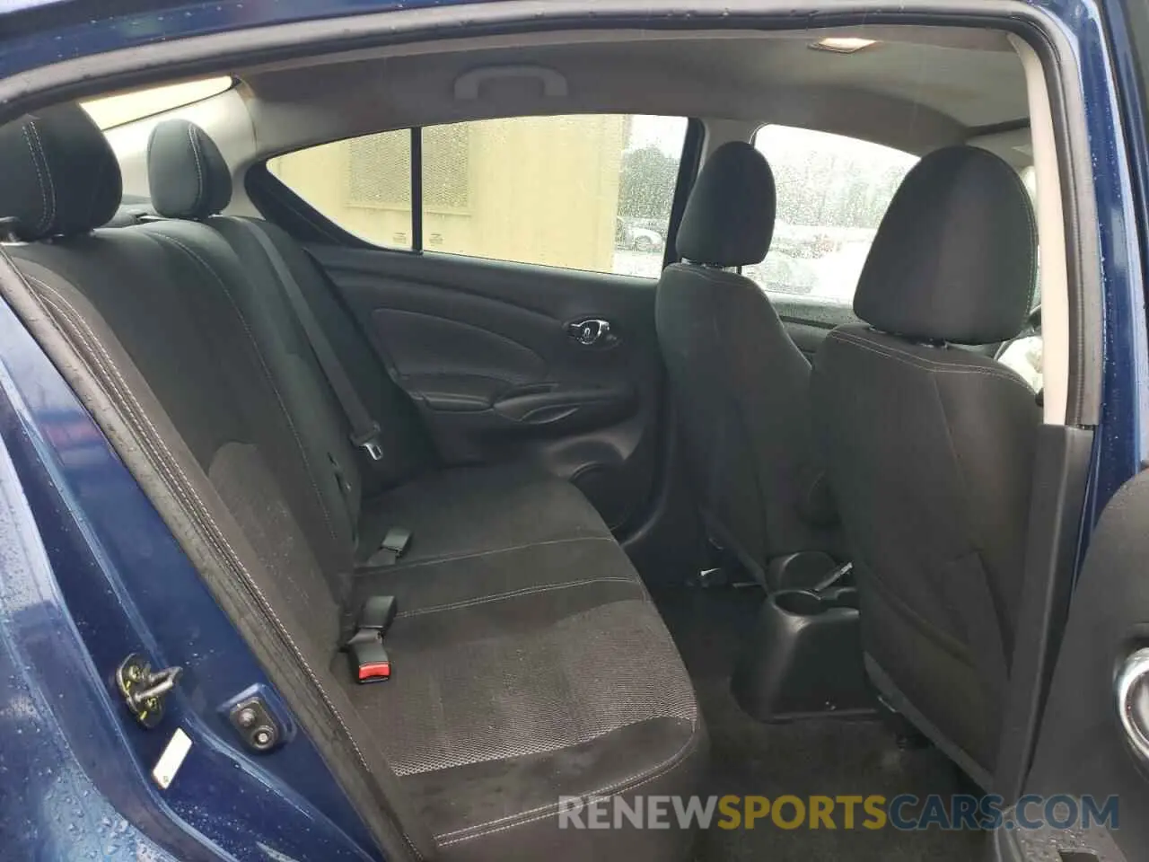 10 Photograph of a damaged car 3N1CN7AP8KL819396 NISSAN VERSA 2019
