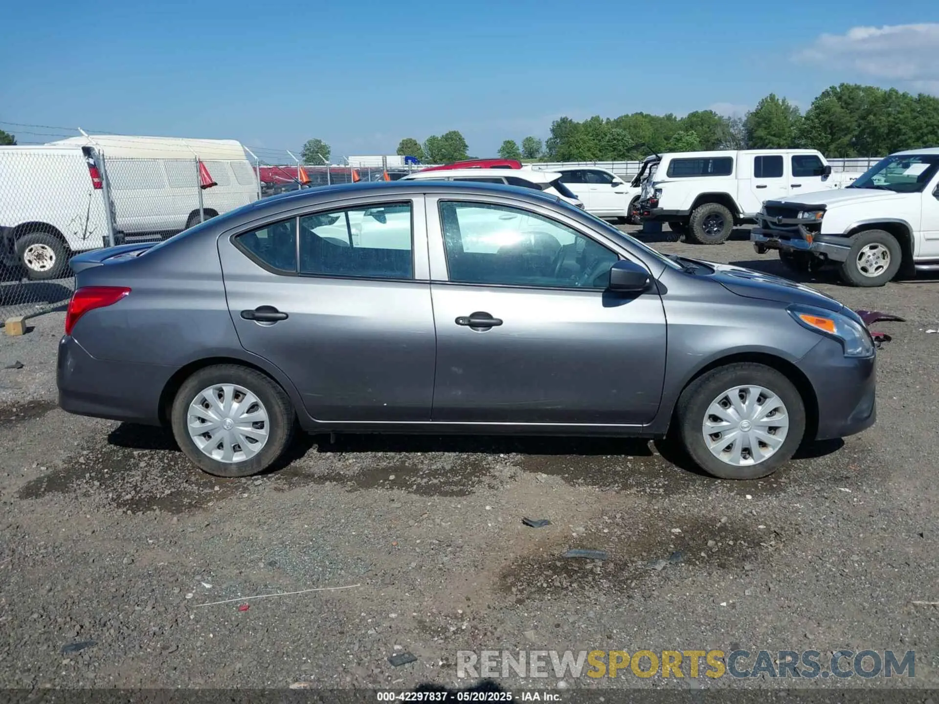 13 Photograph of a damaged car 3N1CN7AP8KL820631 NISSAN VERSA 2019