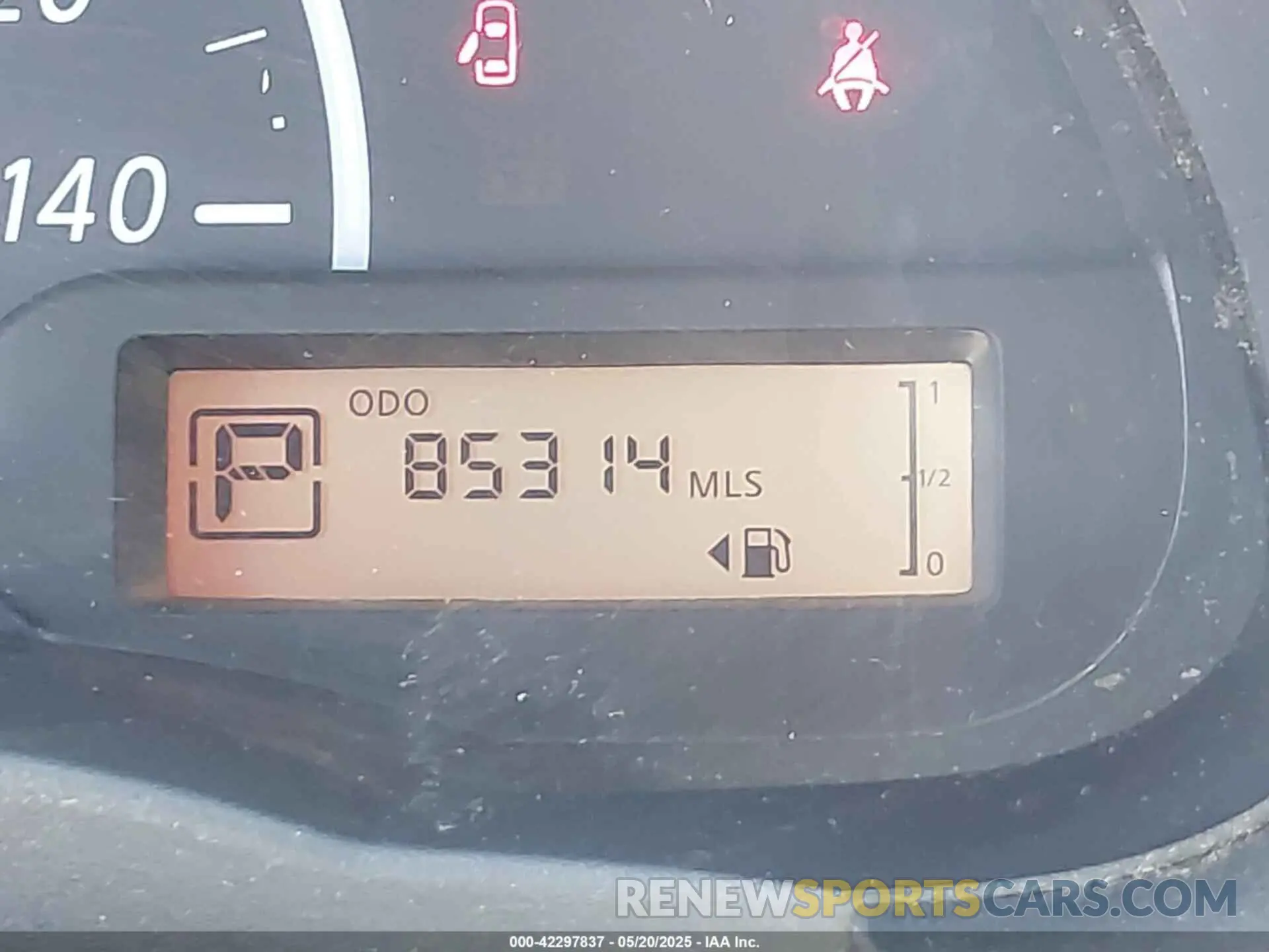 15 Photograph of a damaged car 3N1CN7AP8KL820631 NISSAN VERSA 2019