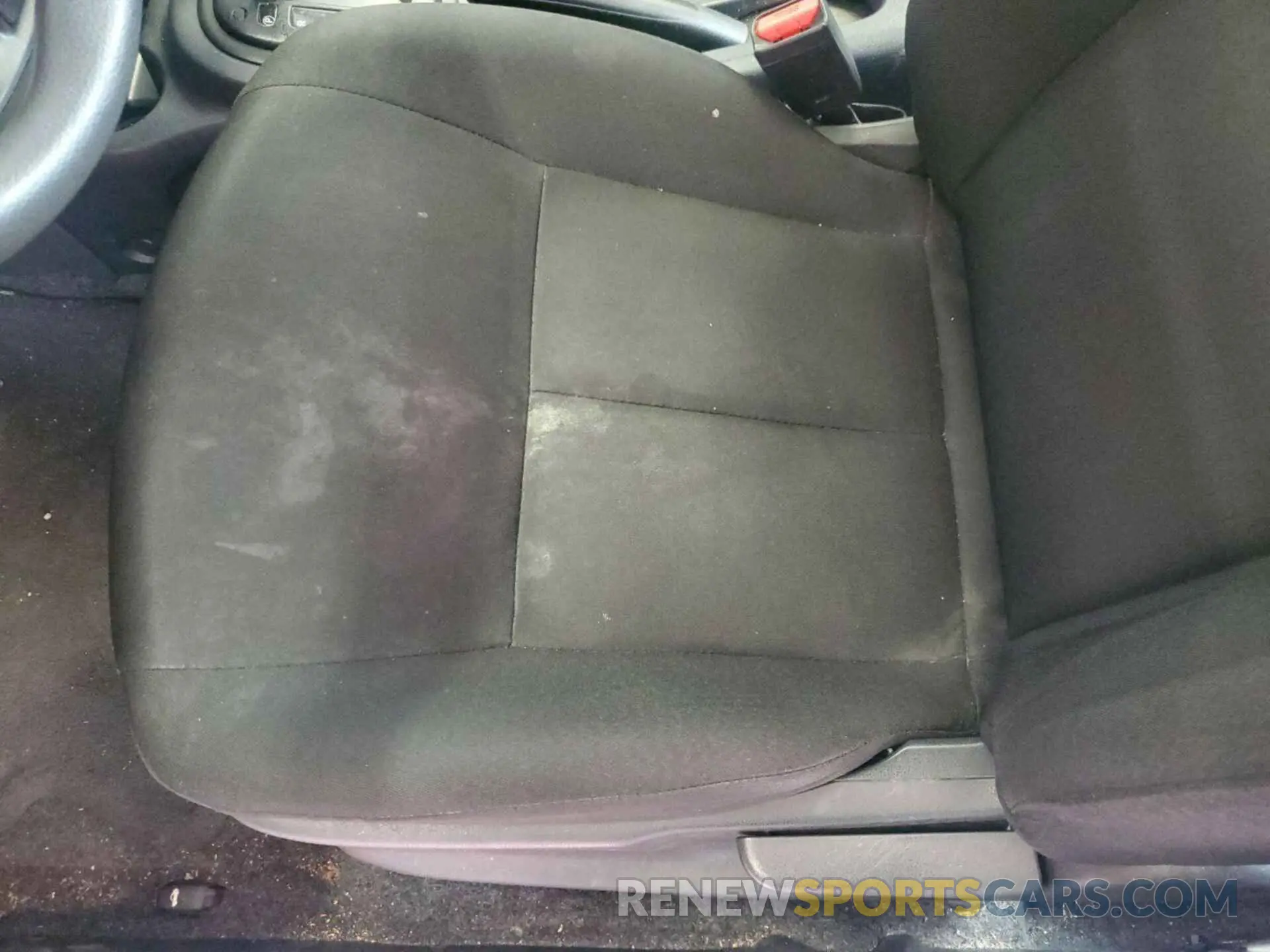17 Photograph of a damaged car 3N1CN7AP8KL823951 NISSAN VERSA 2019
