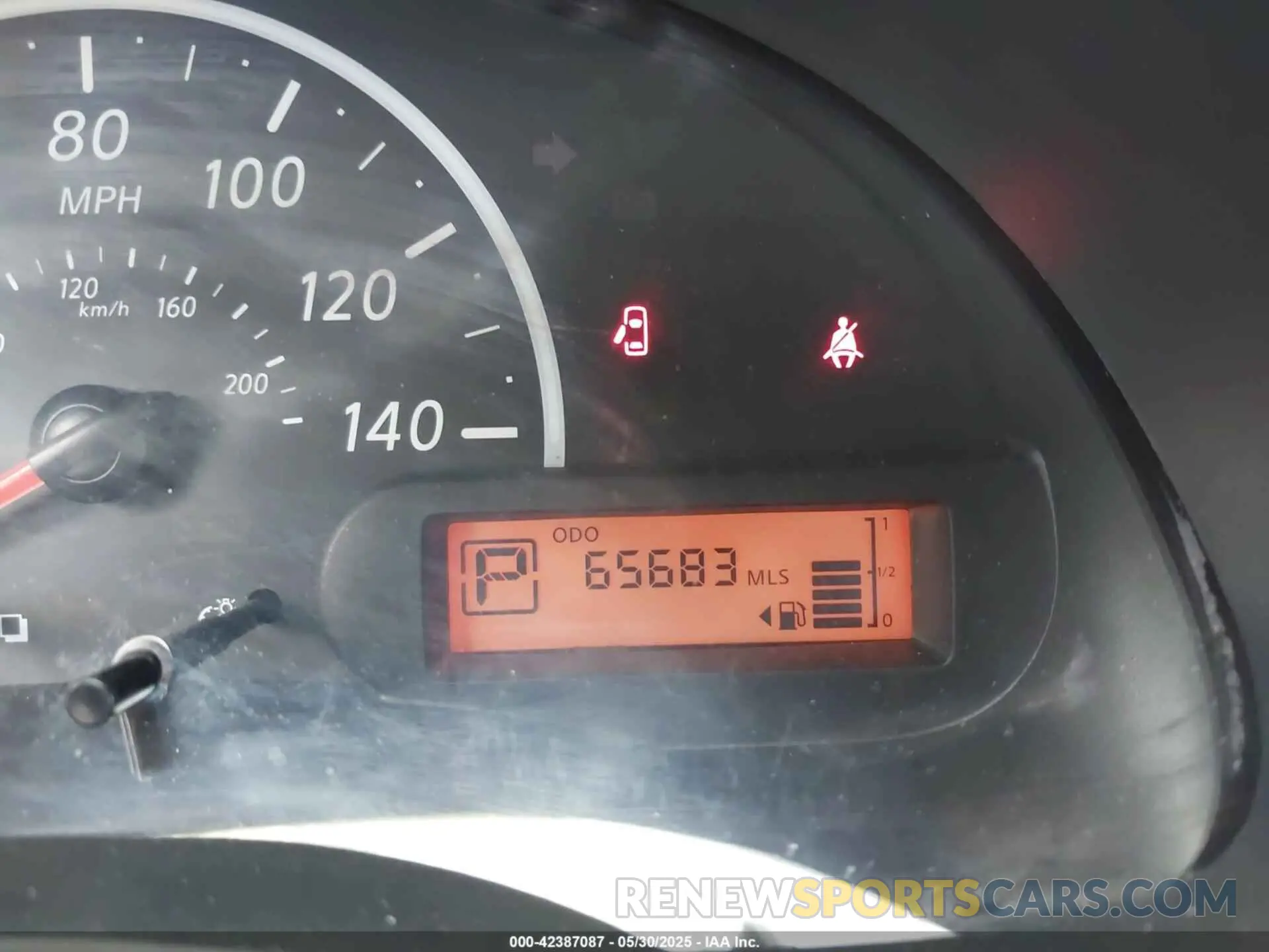 15 Photograph of a damaged car 3N1CN7AP8KL826946 NISSAN VERSA 2019