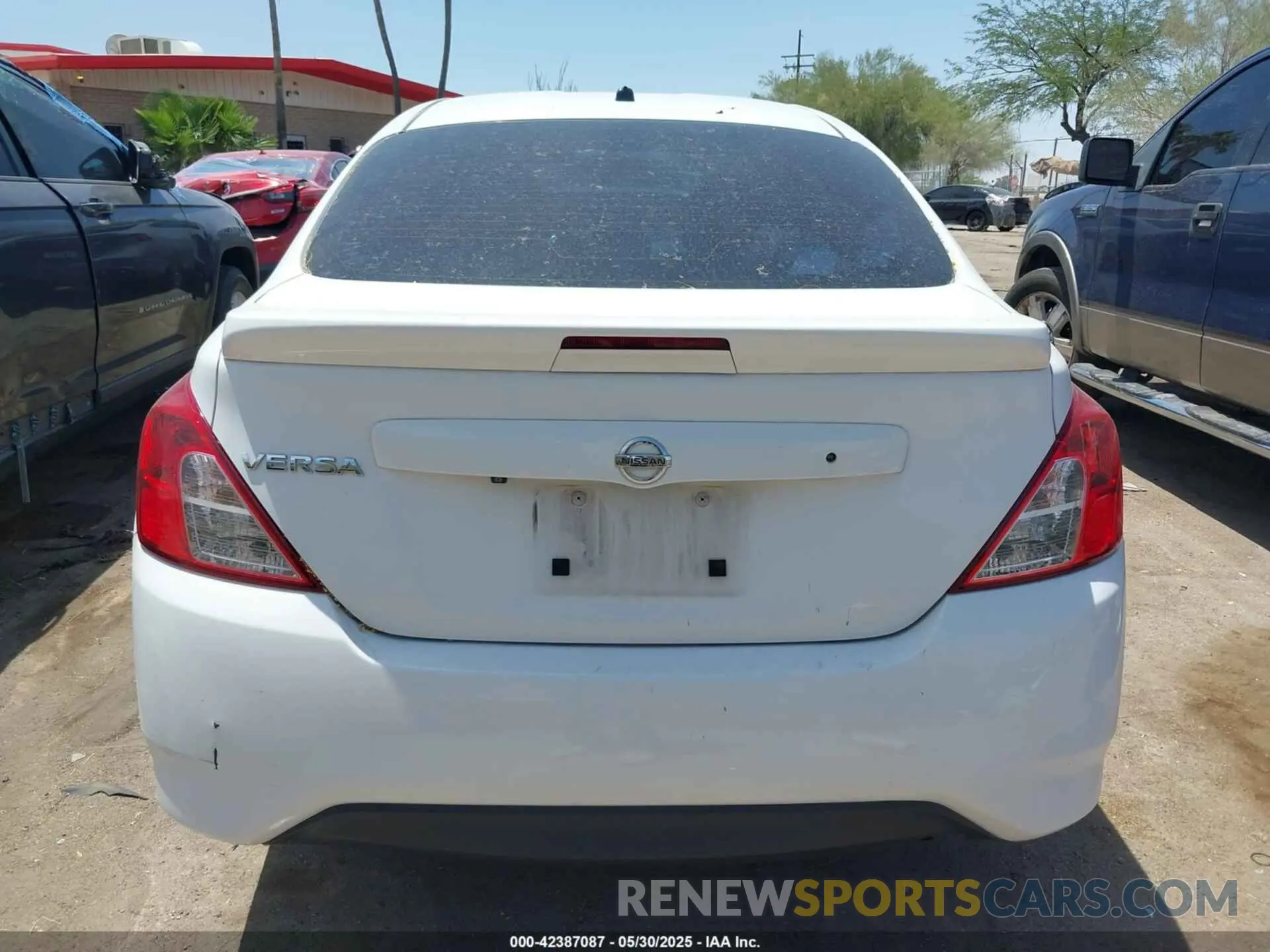 16 Photograph of a damaged car 3N1CN7AP8KL826946 NISSAN VERSA 2019