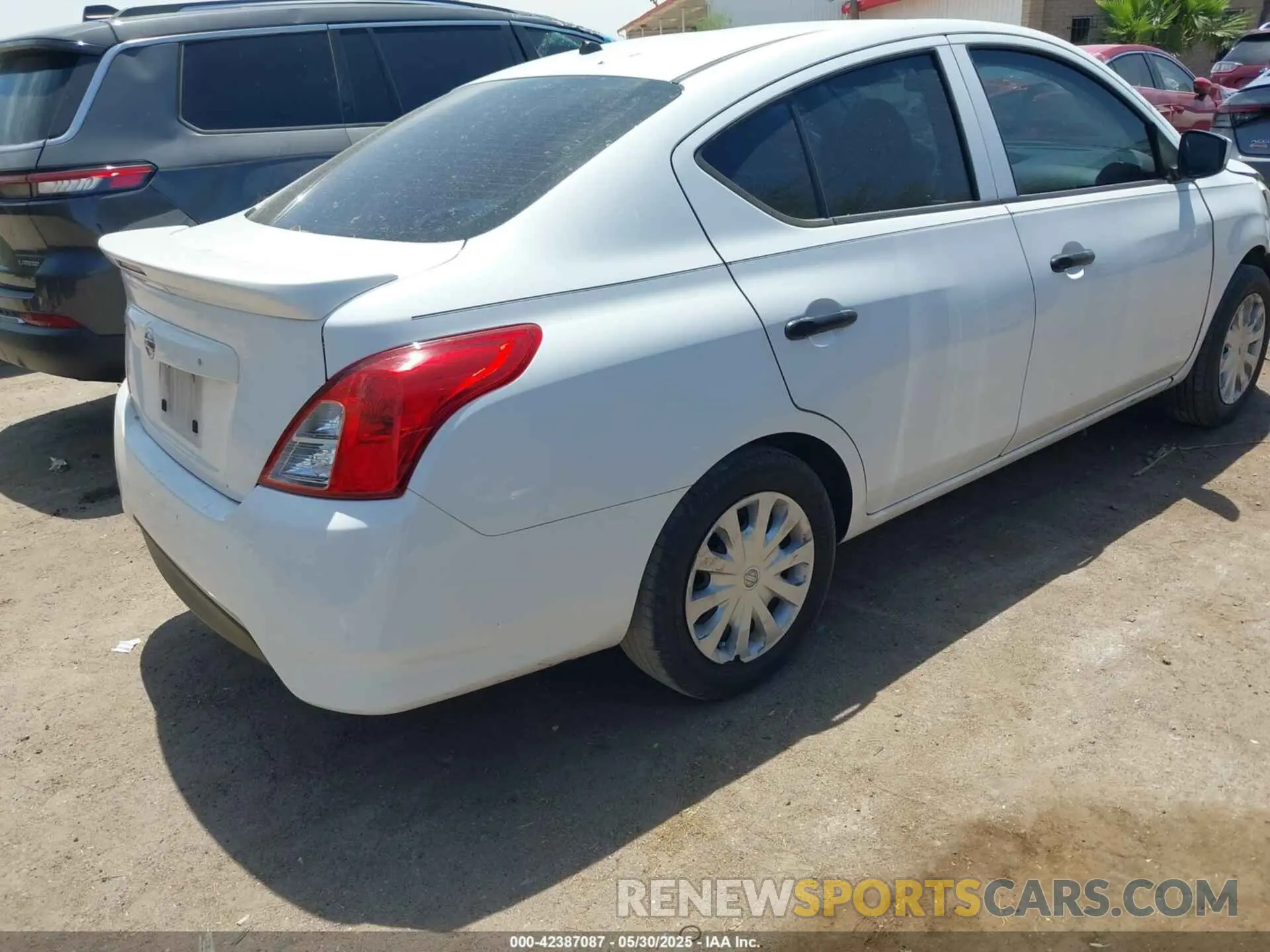 4 Photograph of a damaged car 3N1CN7AP8KL826946 NISSAN VERSA 2019