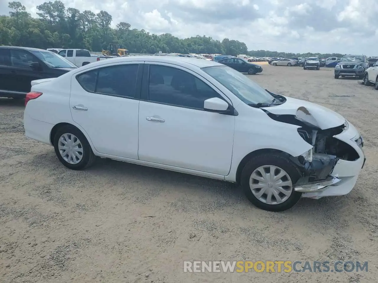 4 Photograph of a damaged car 3N1CN7AP8KL840412 NISSAN VERSA 2019