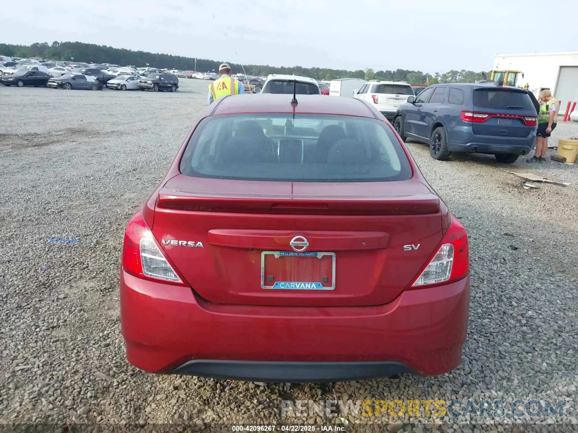 17 Photograph of a damaged car 3N1CN7AP8KL843407 NISSAN VERSA 2019