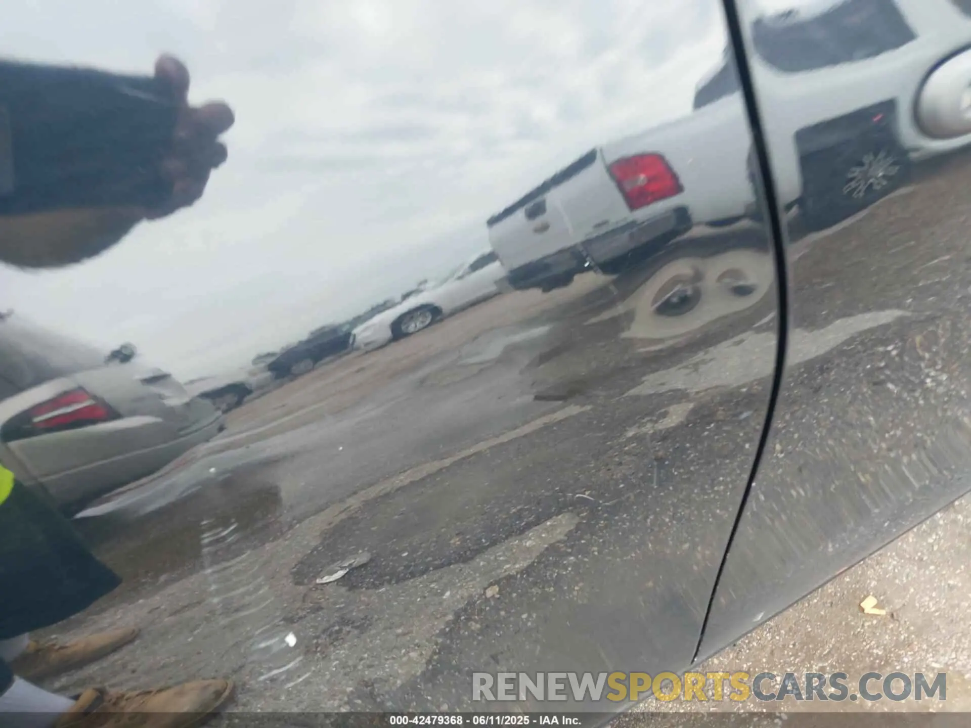 13 Photograph of a damaged car 3N1CN7AP8KL844055 NISSAN VERSA 2019