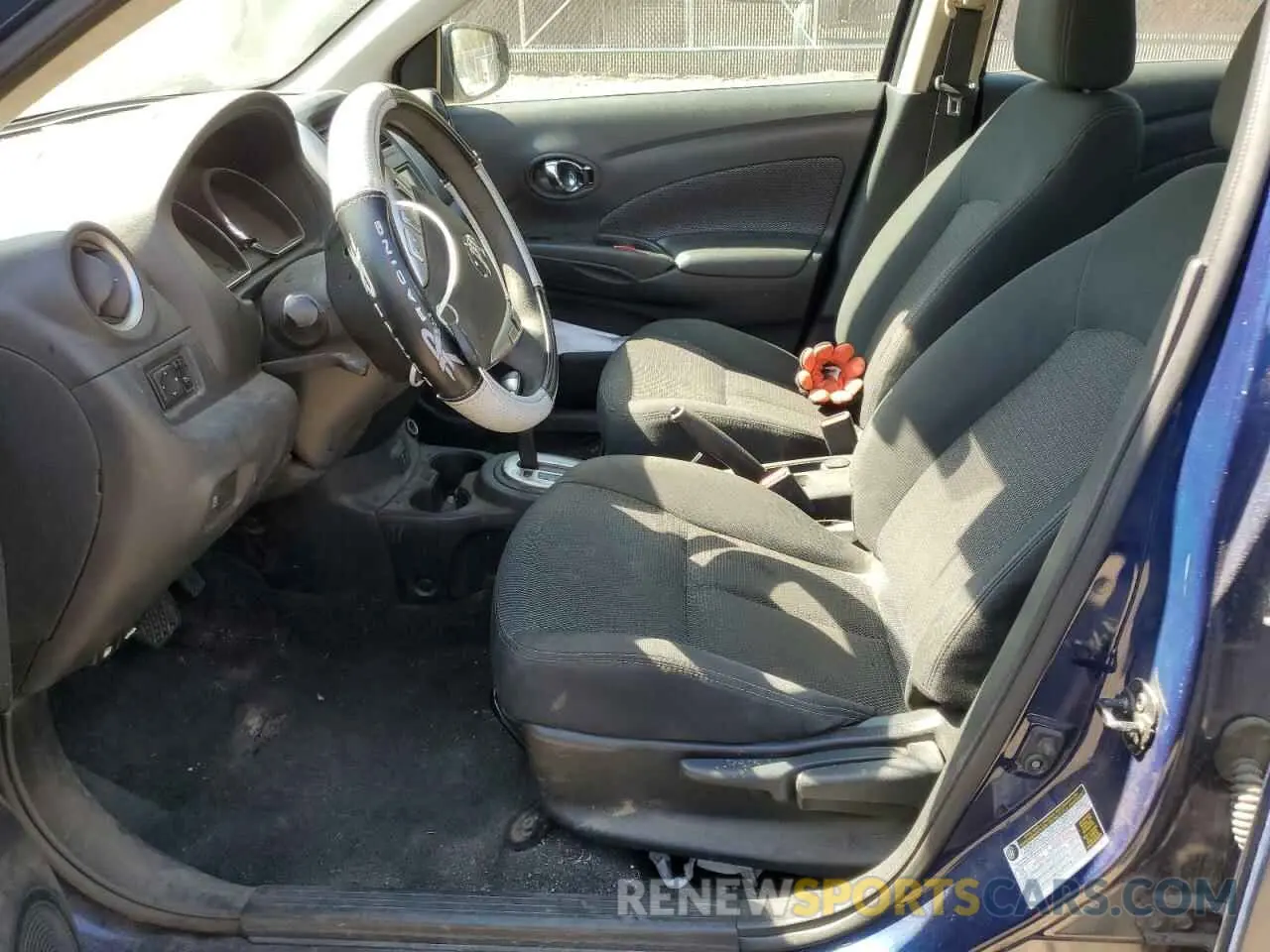 7 Photograph of a damaged car 3N1CN7AP8KL845741 NISSAN VERSA 2019