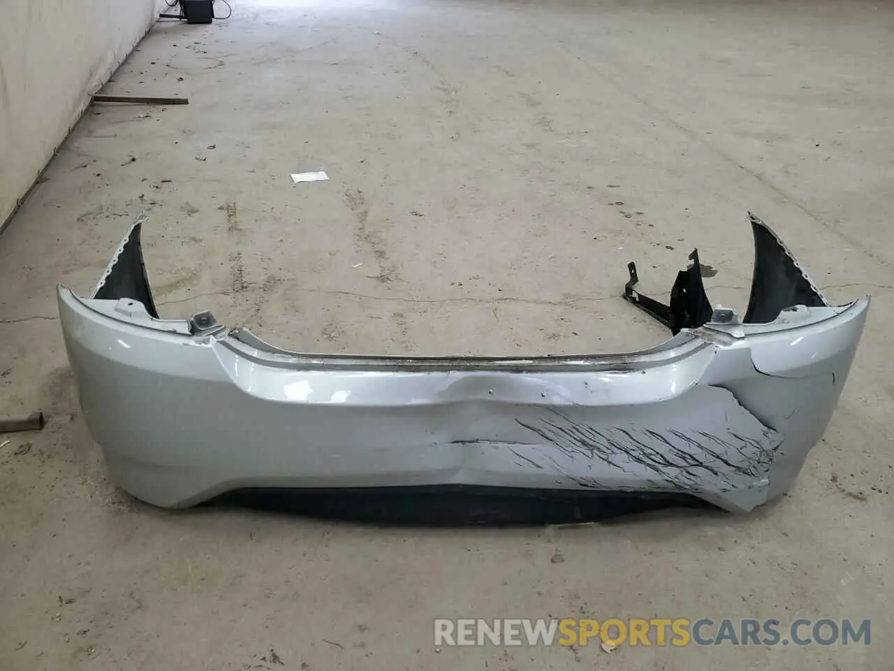 12 Photograph of a damaged car 3N1CN7AP8KL863026 NISSAN VERSA 2019